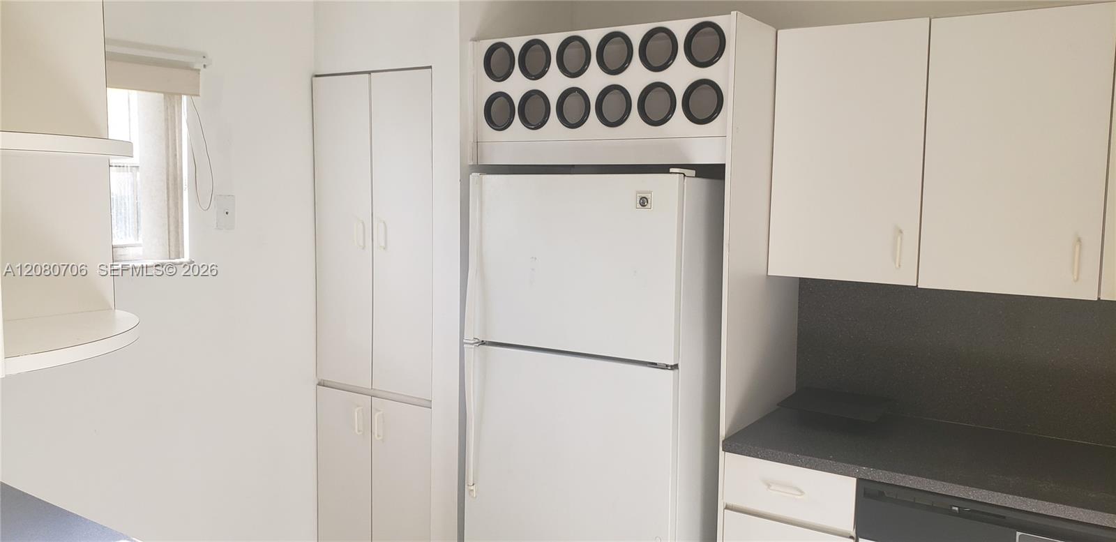 11 Olive Dr # F — Photo 2