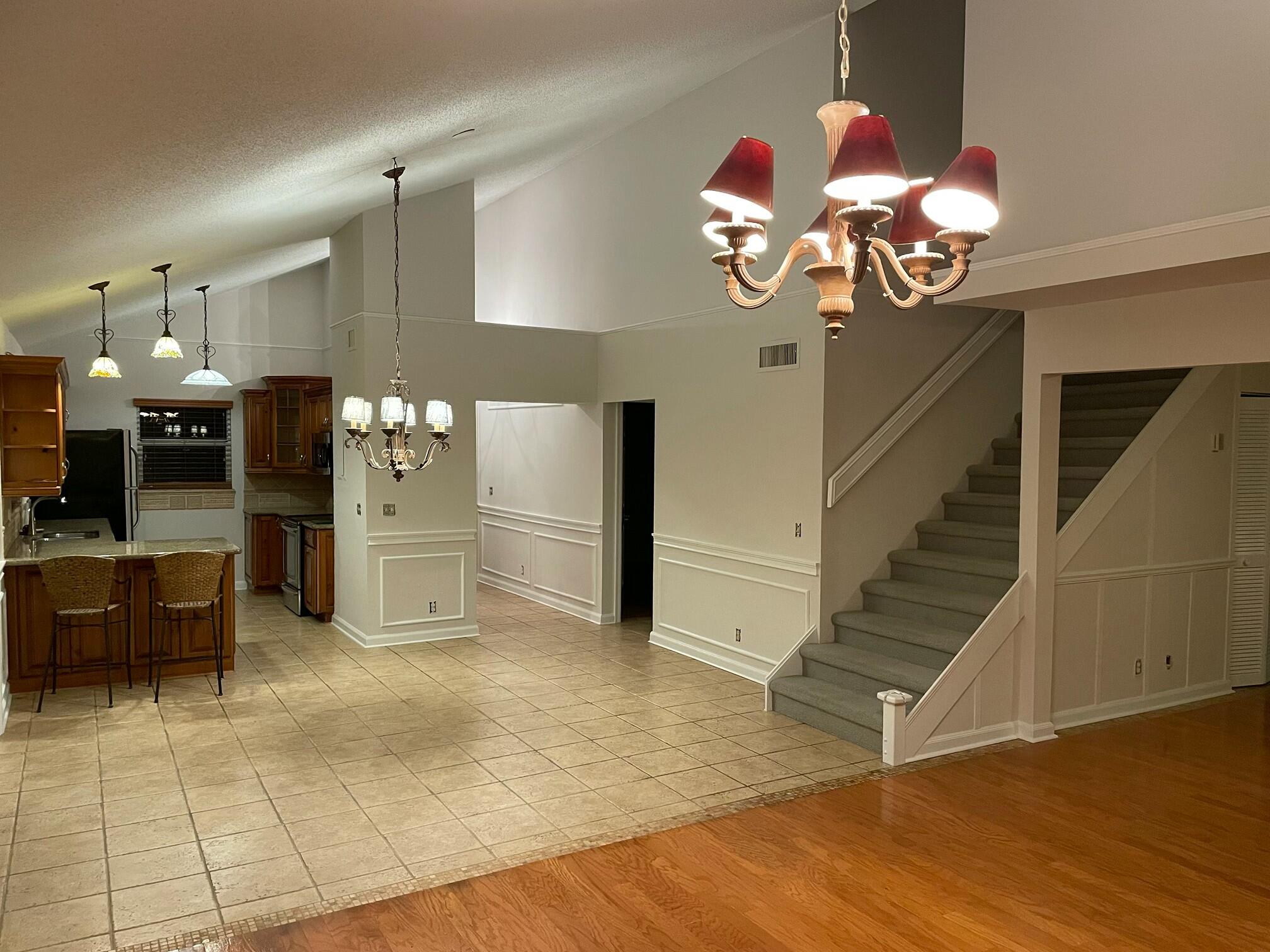 232 Maplecrest Circle — Photo 5