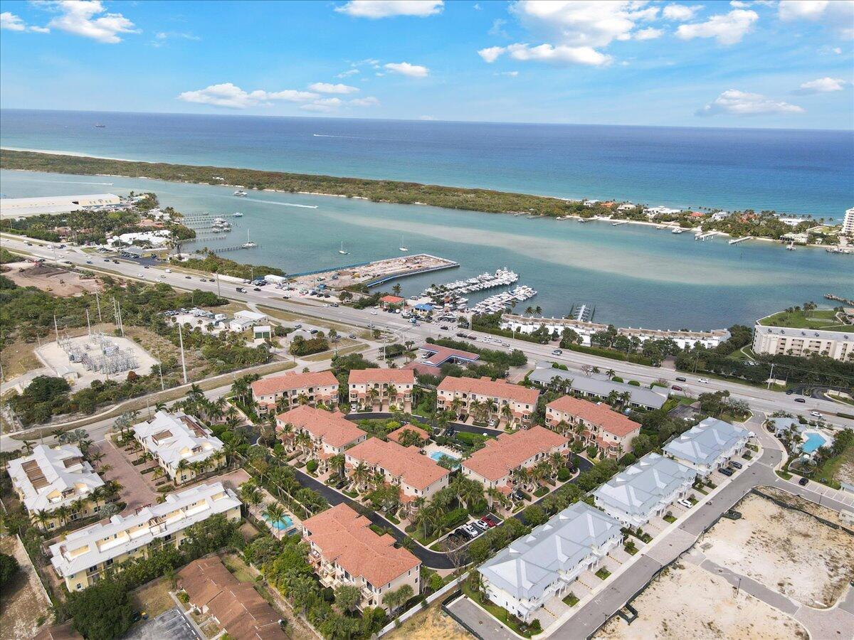 502 Del Sol Circle, Tequesta FL 33469