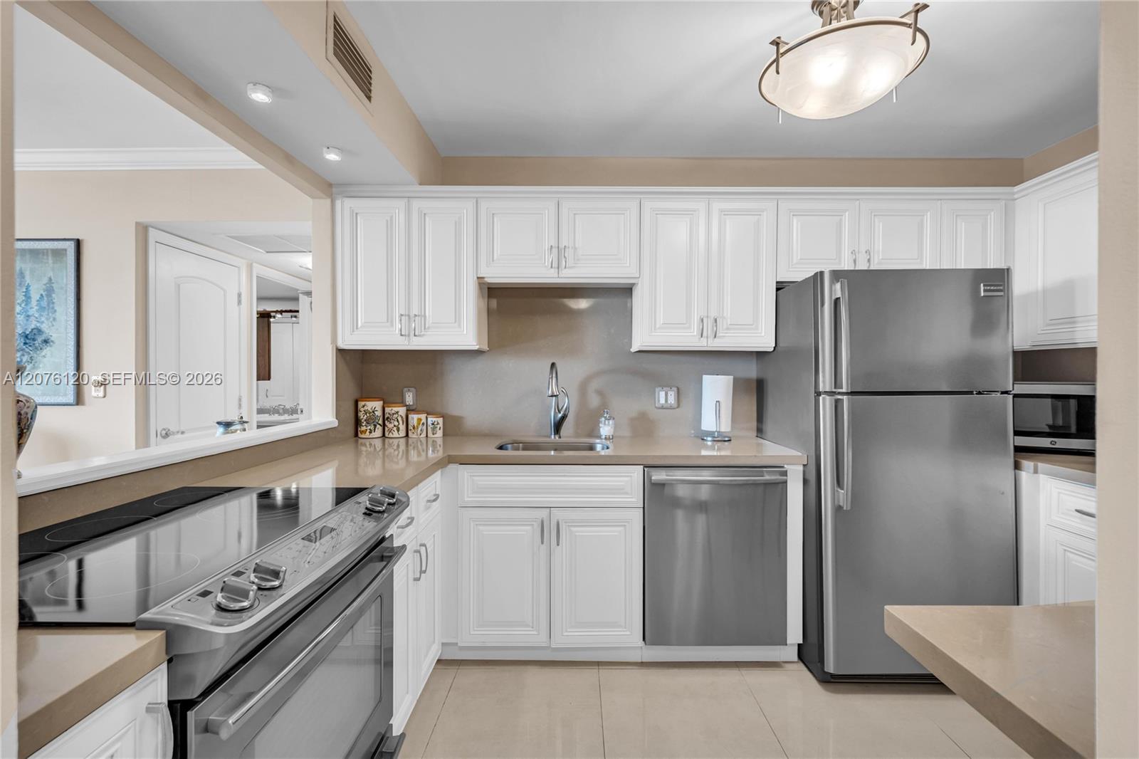 20335 W Country Club Dr # 2409 — Photo 3