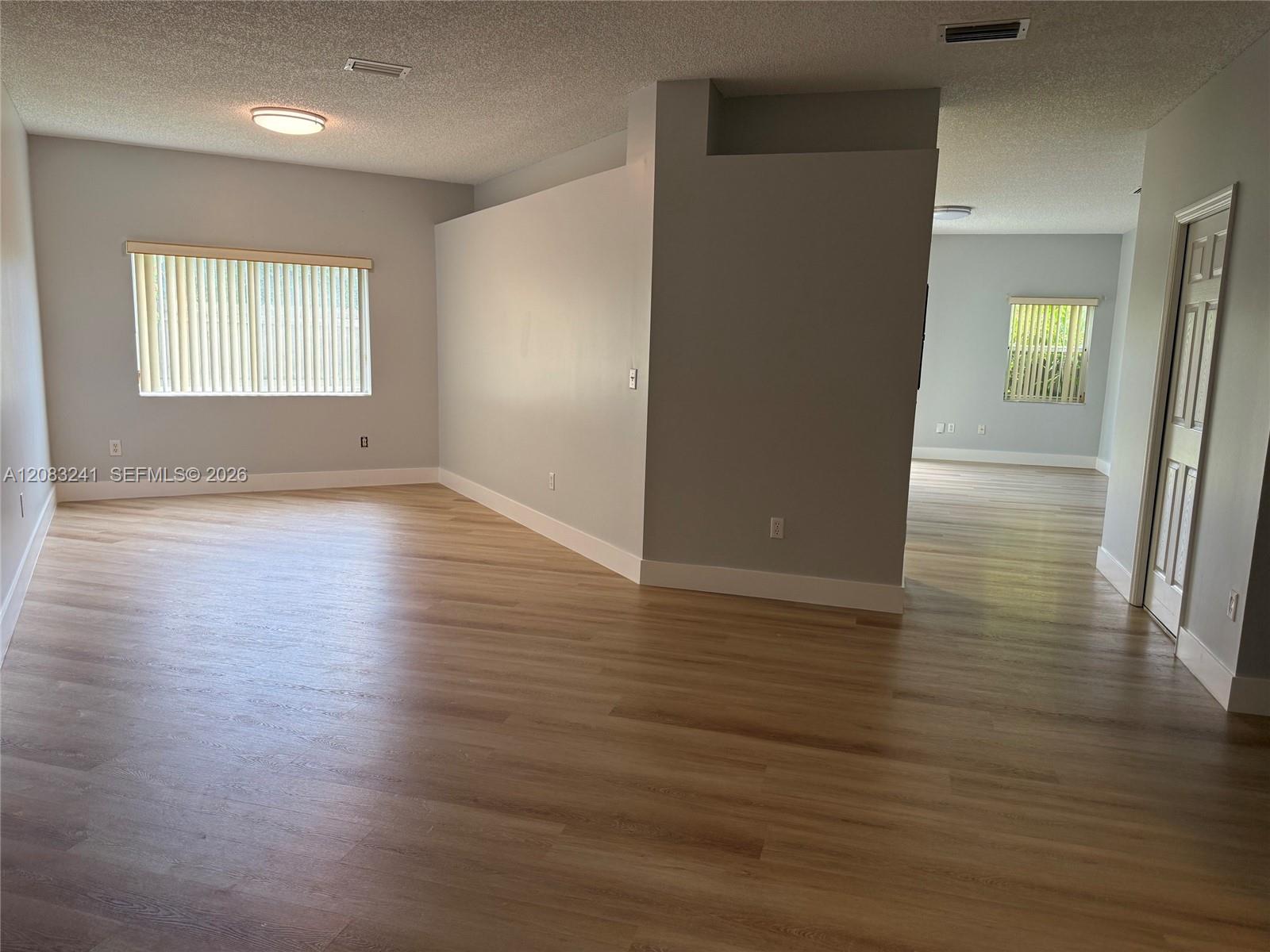 2324 SE 23rd Rd # 2324 — Photo 2