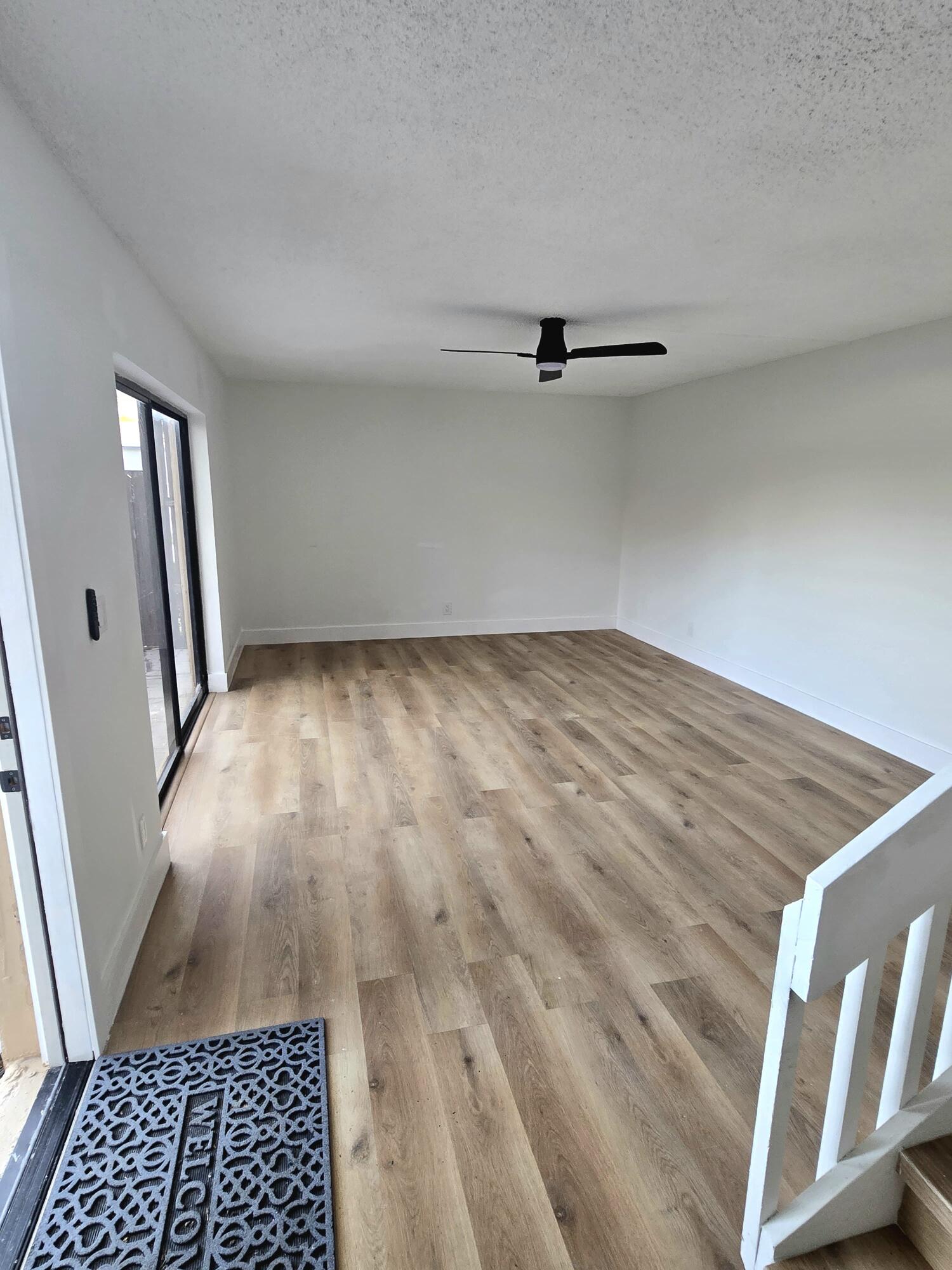 4204 WATERVIEW Circle — Photo 3