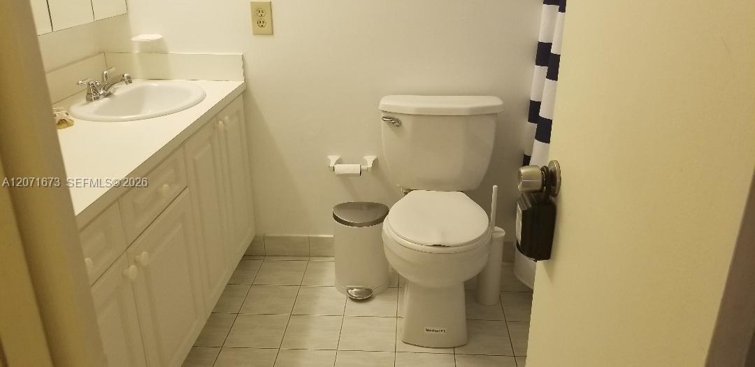 1801 S treasure dr # 302 View 11
