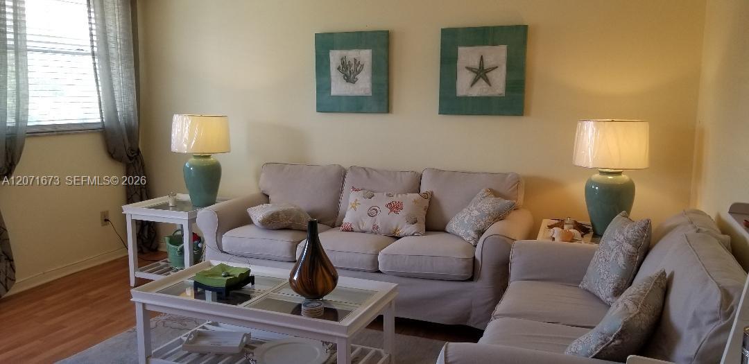 1801 S treasure dr # 302 View 7