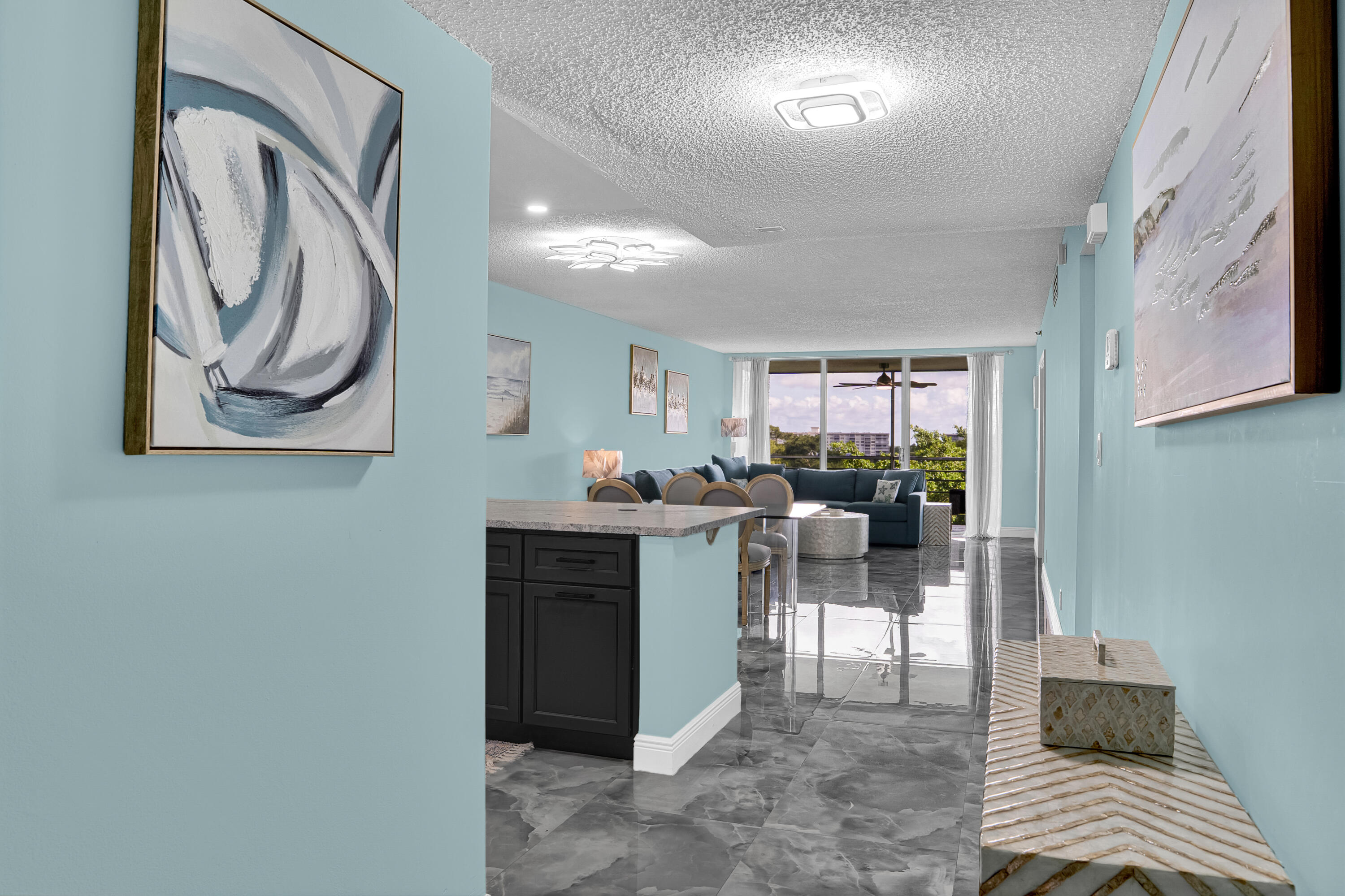 4015 W PALM AIRE Drive # 704, Pompano Beach FL 33069