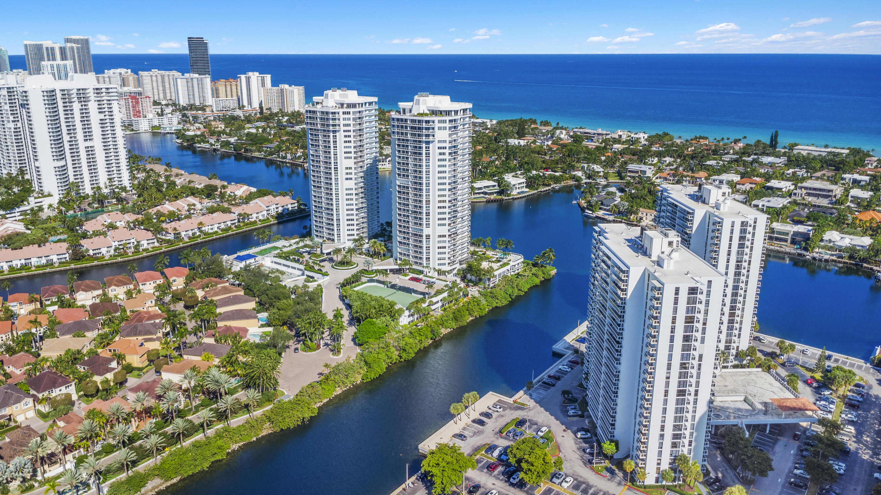 20515 E Country Club Drive # 345, Aventura FL 33180