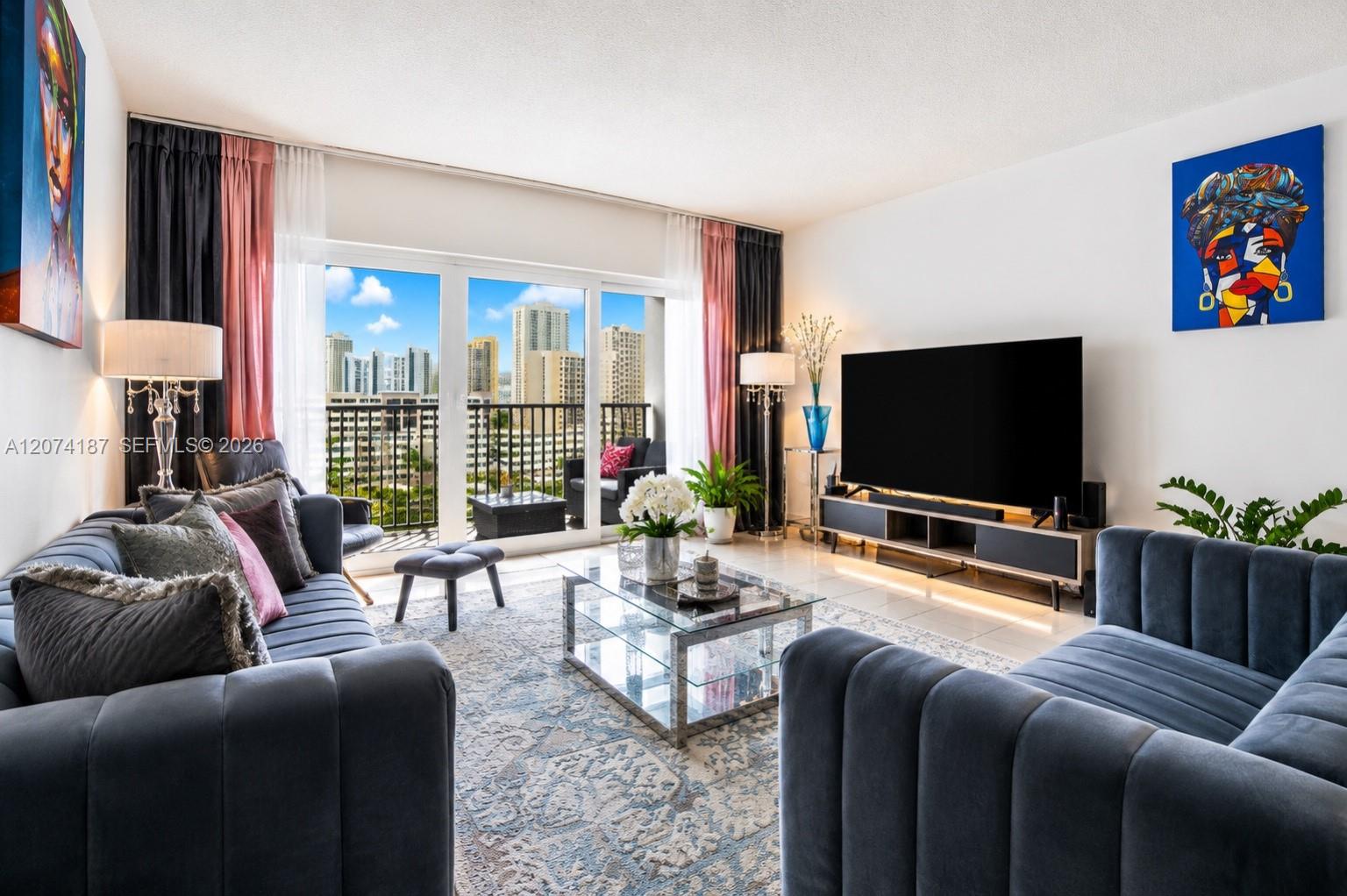 300 Bayview Dr # 807 — Photo 3