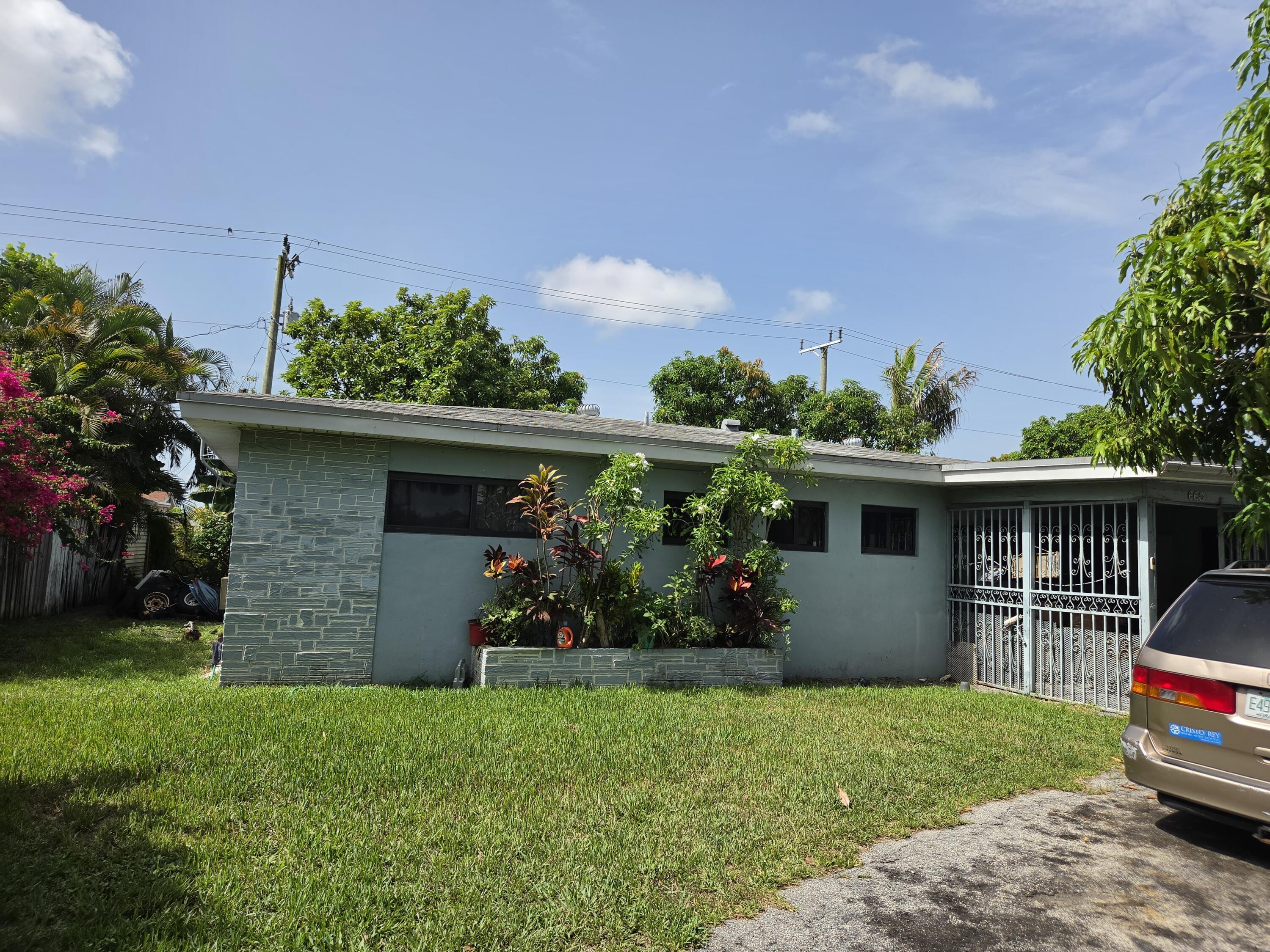 660 NE 181ST Street, Miami FL 33162