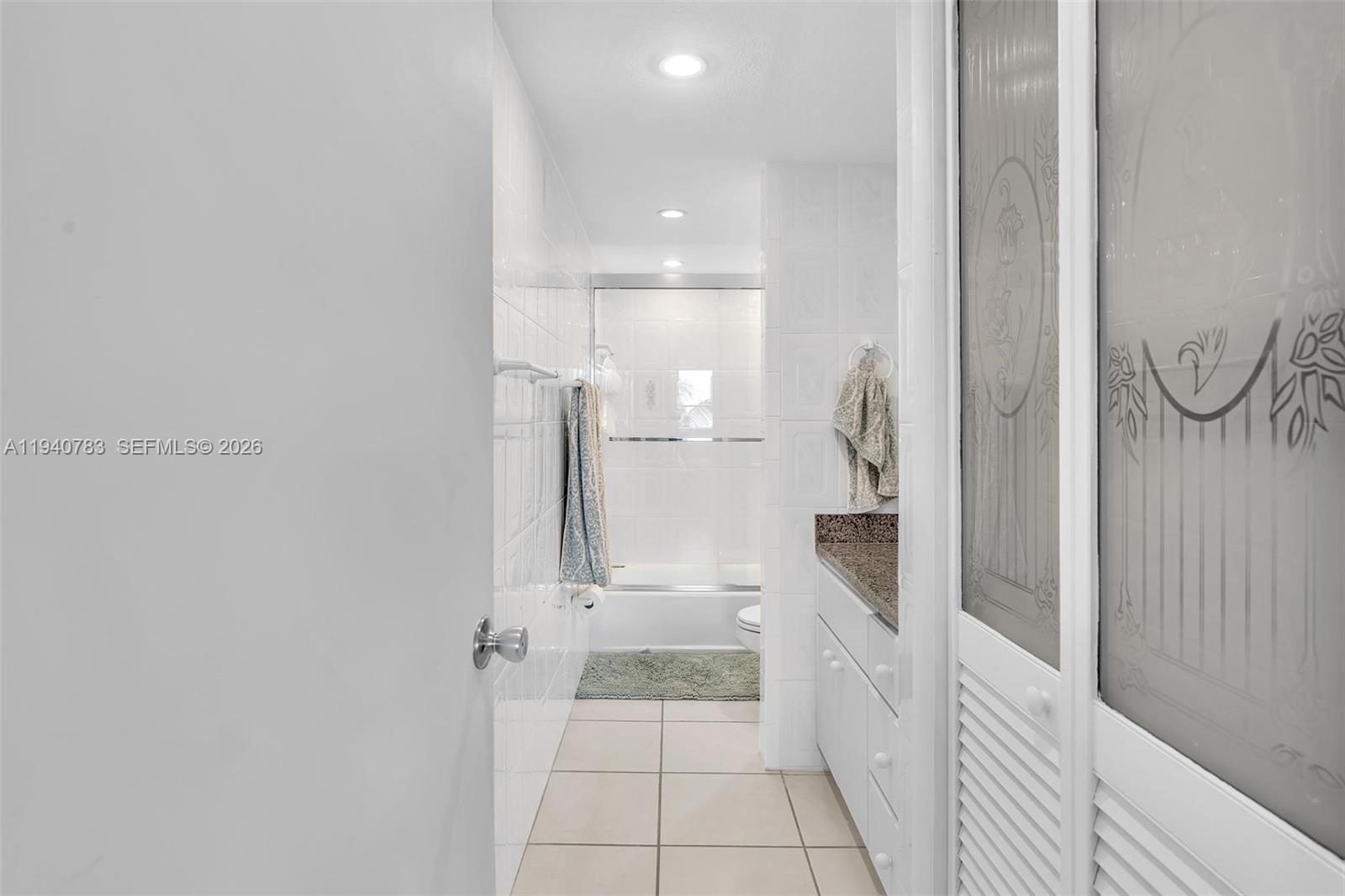 5005 Collins Ave # 824 — Photo 5
