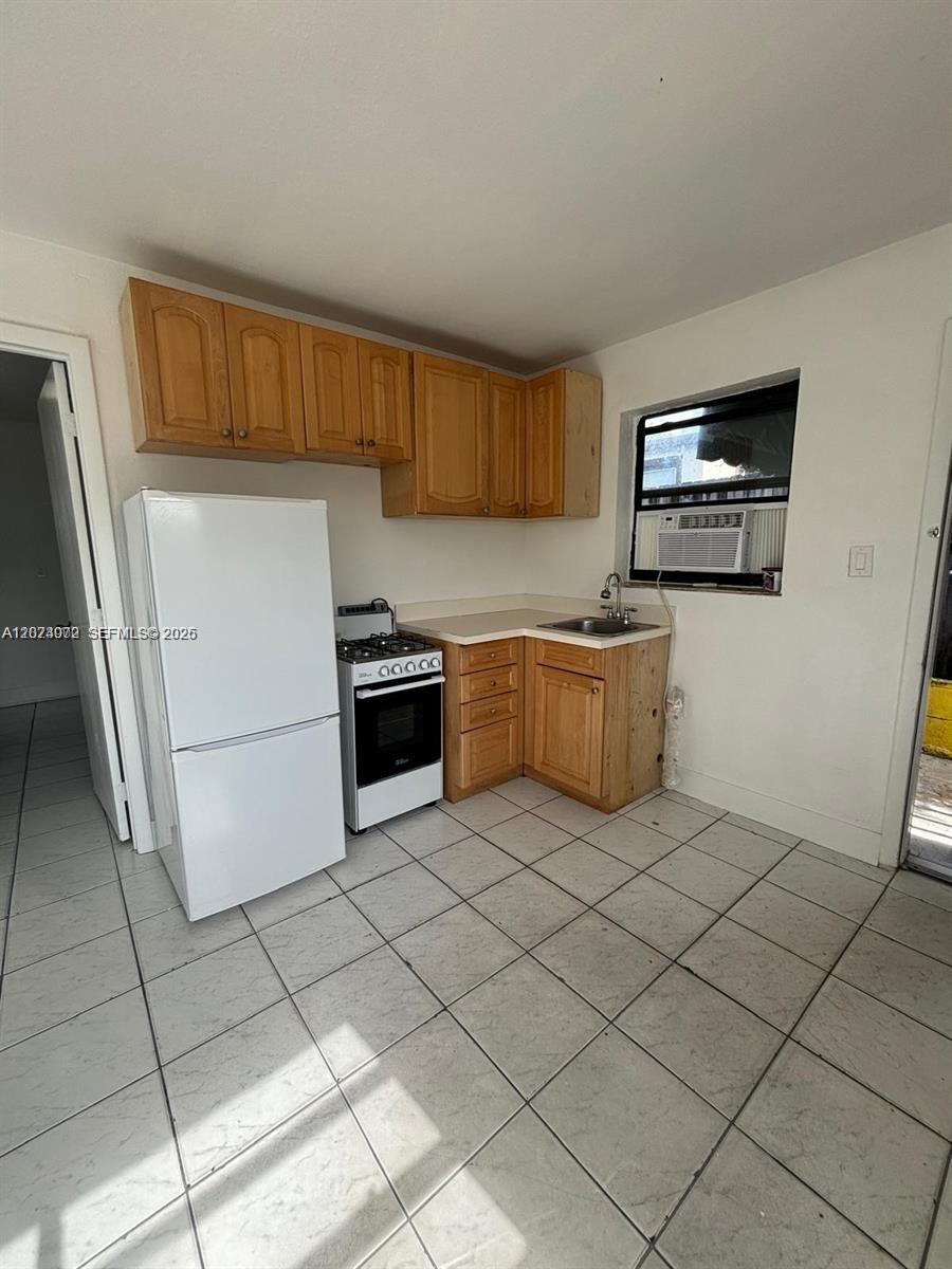1660 SW 24th Ave # 0 — Photo 3