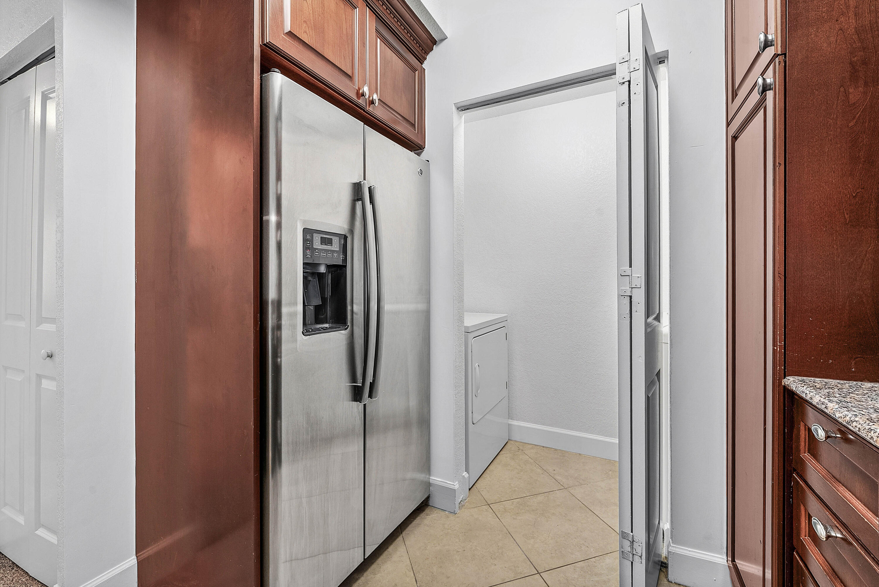 1660 Renaissance Commons Boulevard # 2421 — Photo 5