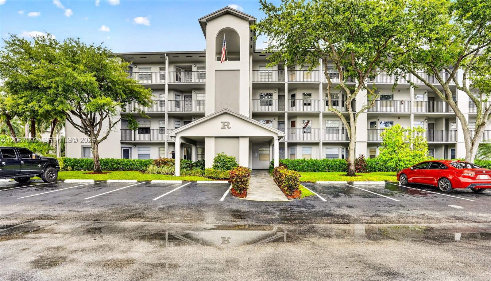 12501 SW 14th St # 206R, Pembroke Pines FL 33027