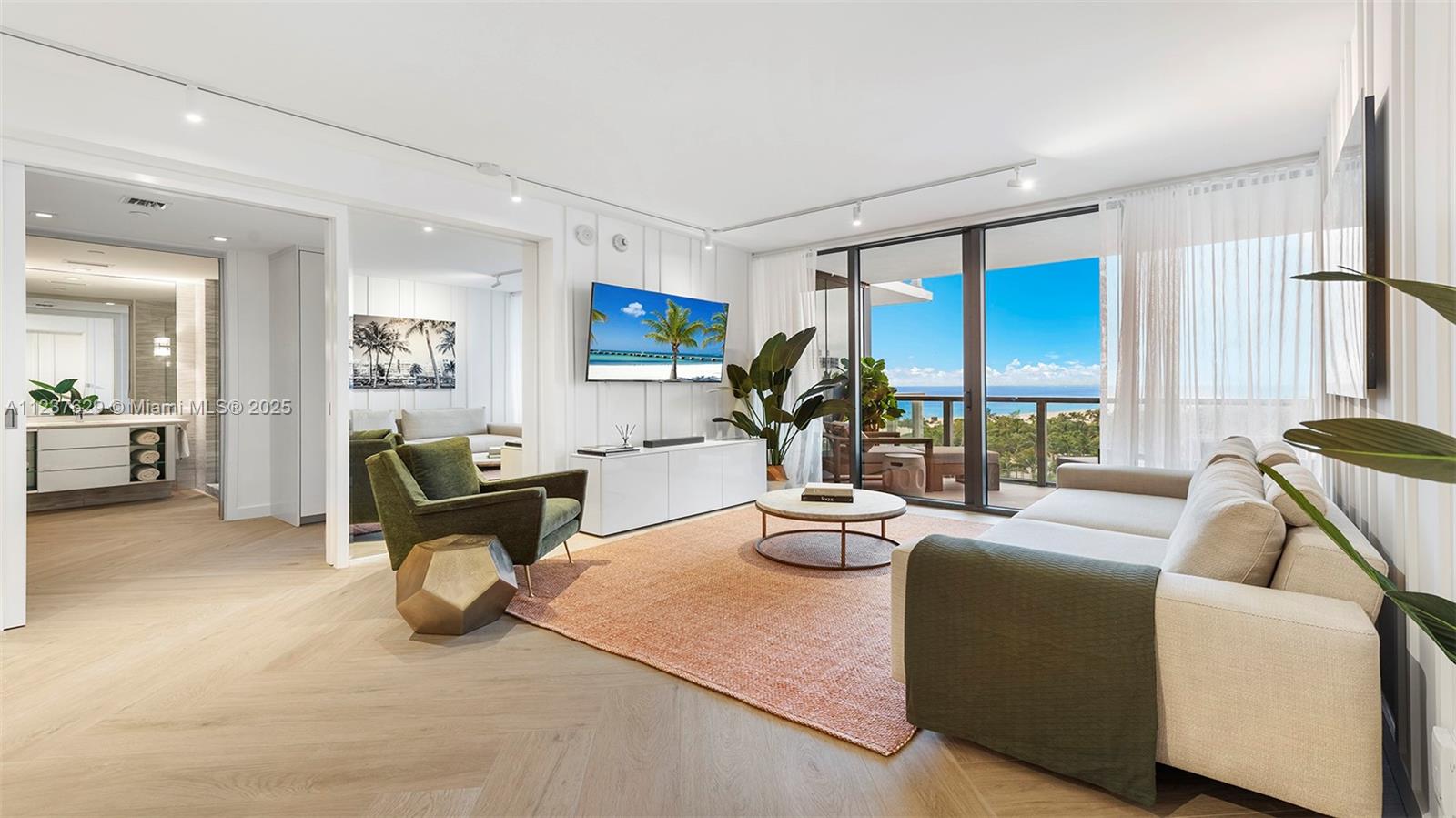 2201 Collins Ave # 804, Miami Beach FL 33139