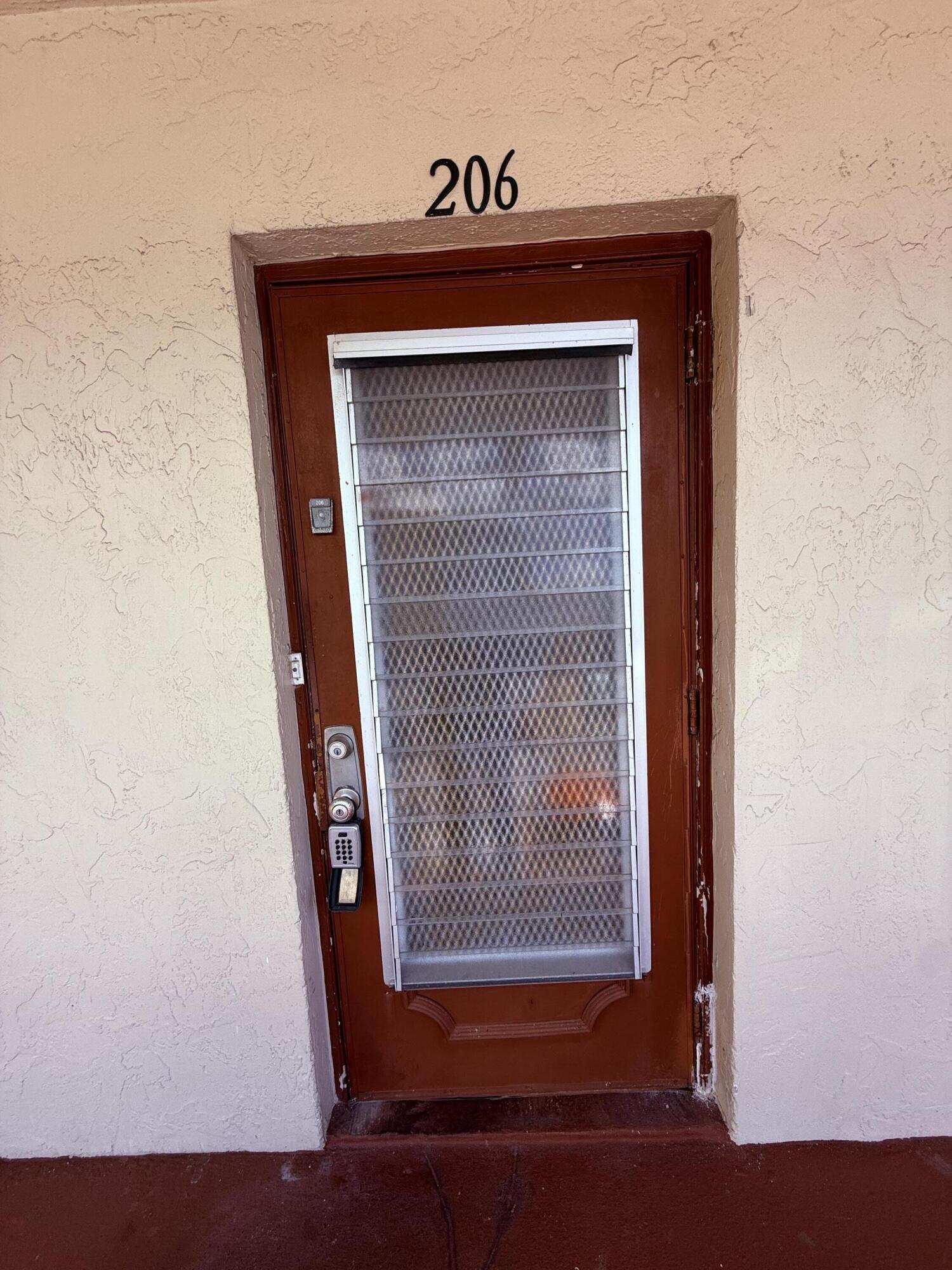 31 Abbey Lane # 206 — Photo 3