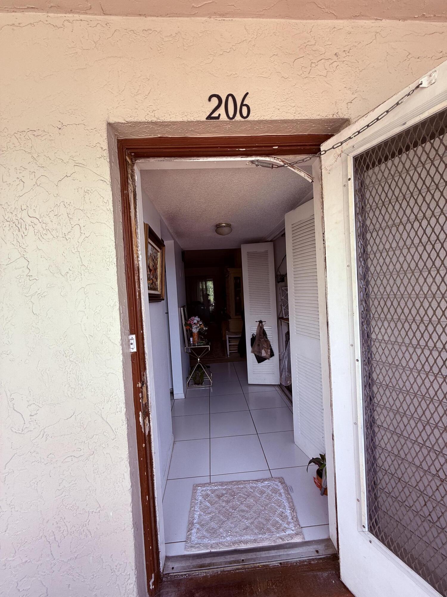 31 Abbey Lane # 206 — Photo 4