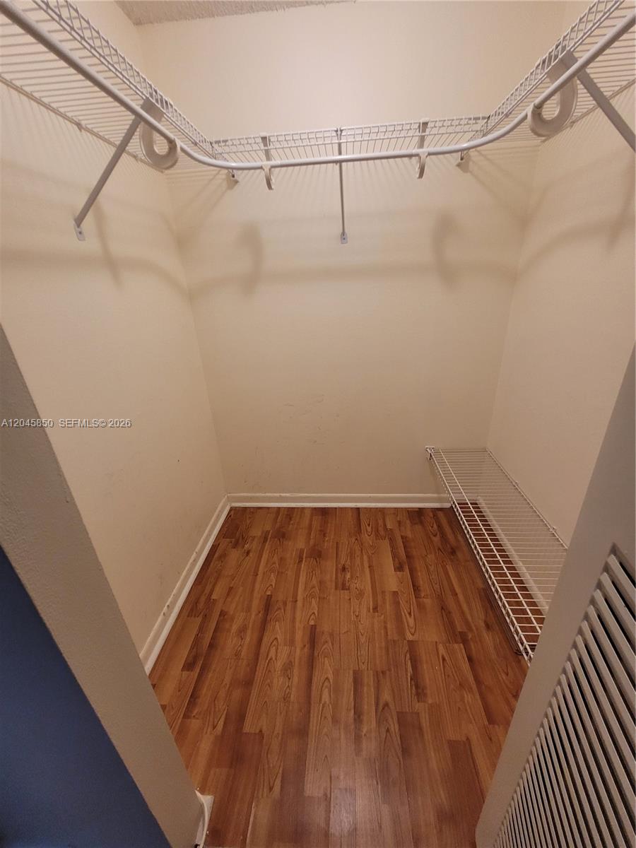 1800 N Lauderdale Ave # 1210 — Photo 5