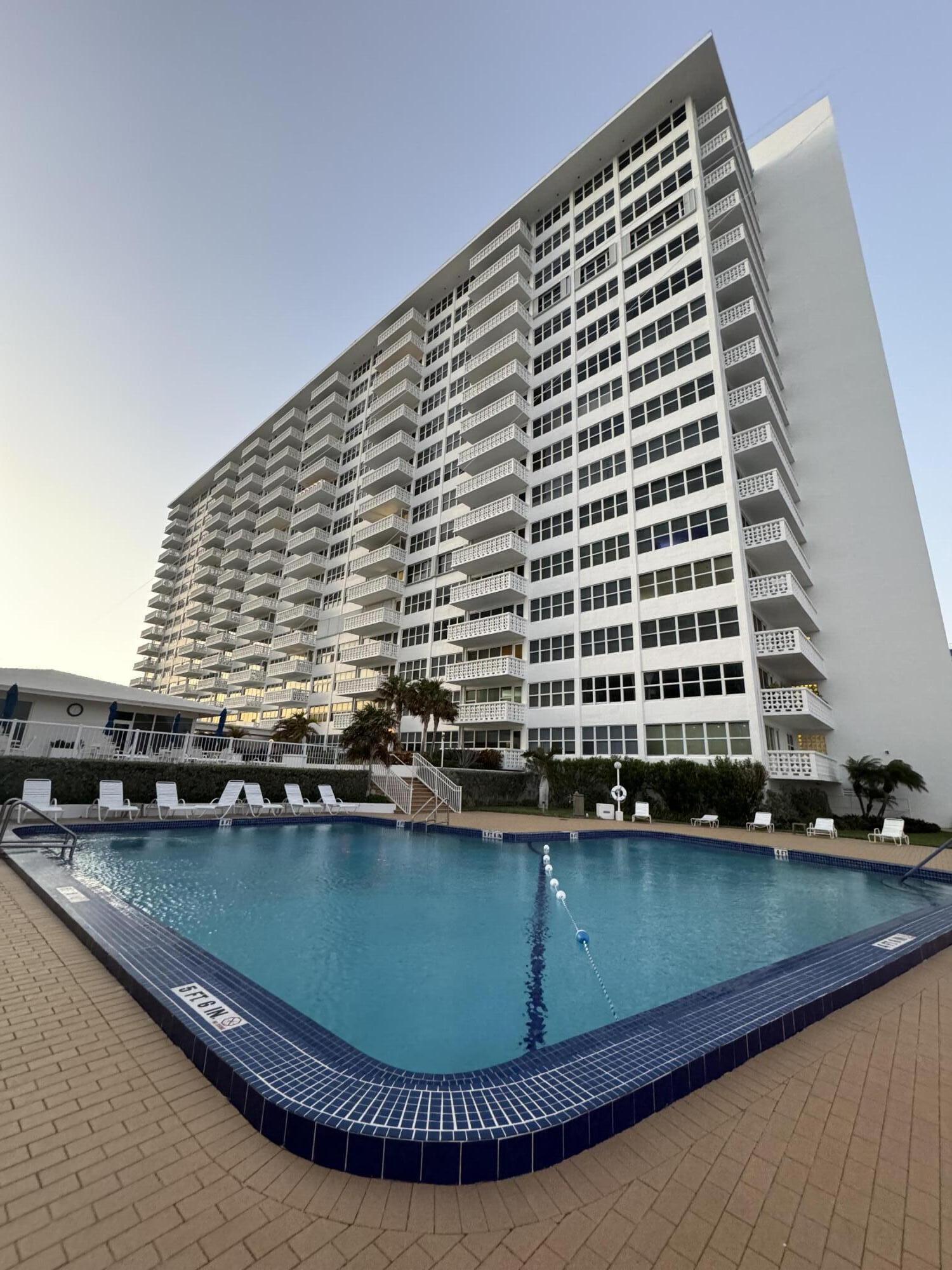 4010 Galt Ocean Drive Apt 206 — Photo 2