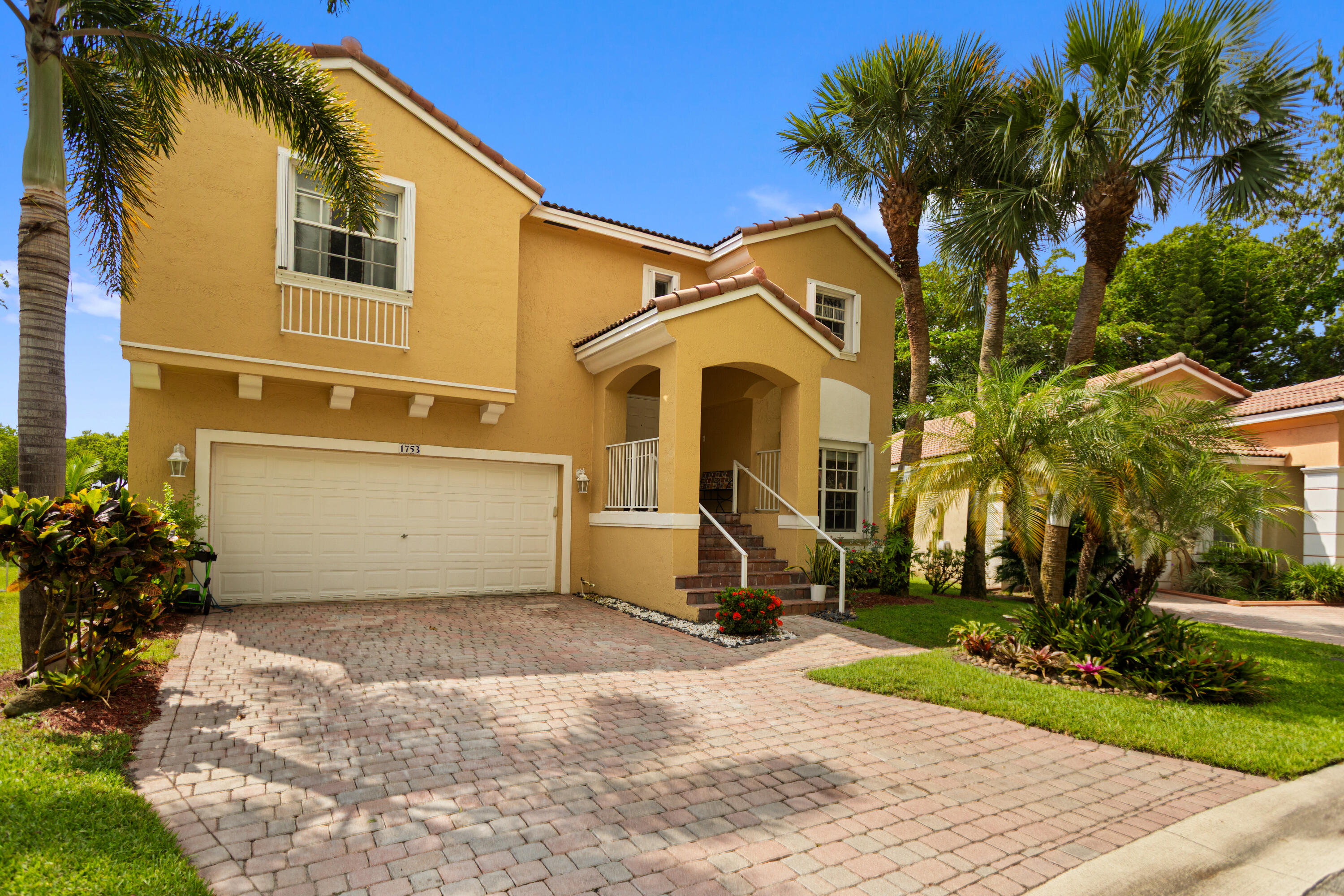 1753 NW 74th Way, Pembroke Pines FL 33024