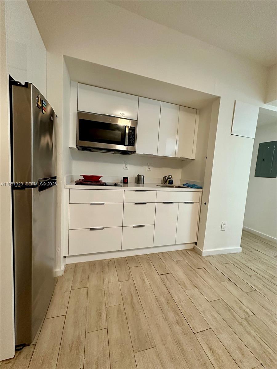1611 Meridian Ave # 103 — Photo 4