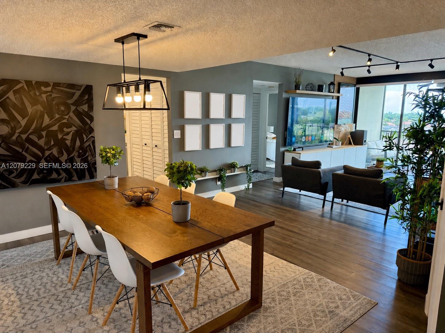 5951 Wellesley Park Dr # 605 — Photo 3