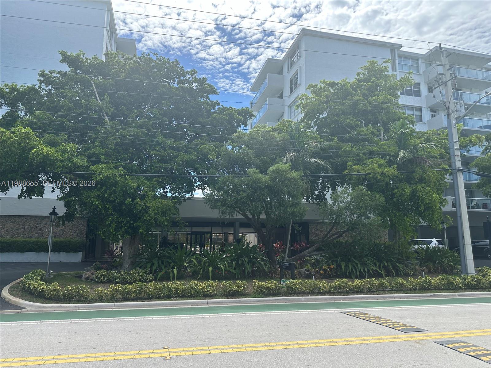 10000 W Bay Harbor Dr # PH4, Bay Harbor Islands FL 33154