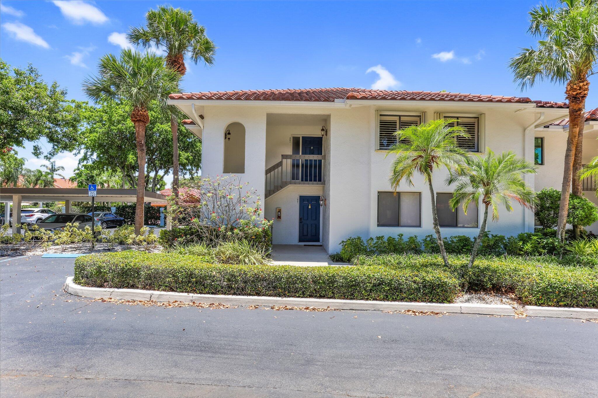 60 Pelican Pointe Drive # 201, Delray Beach FL 33483