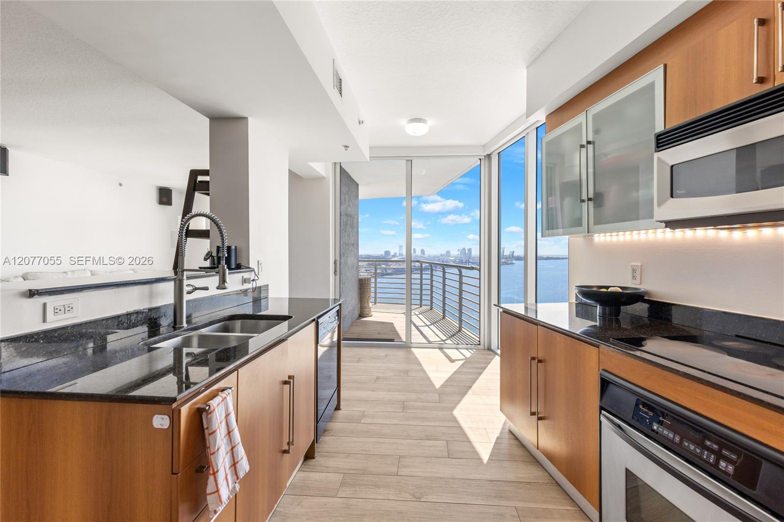 325 S Biscayne Blvd # 2723 — Photo 4