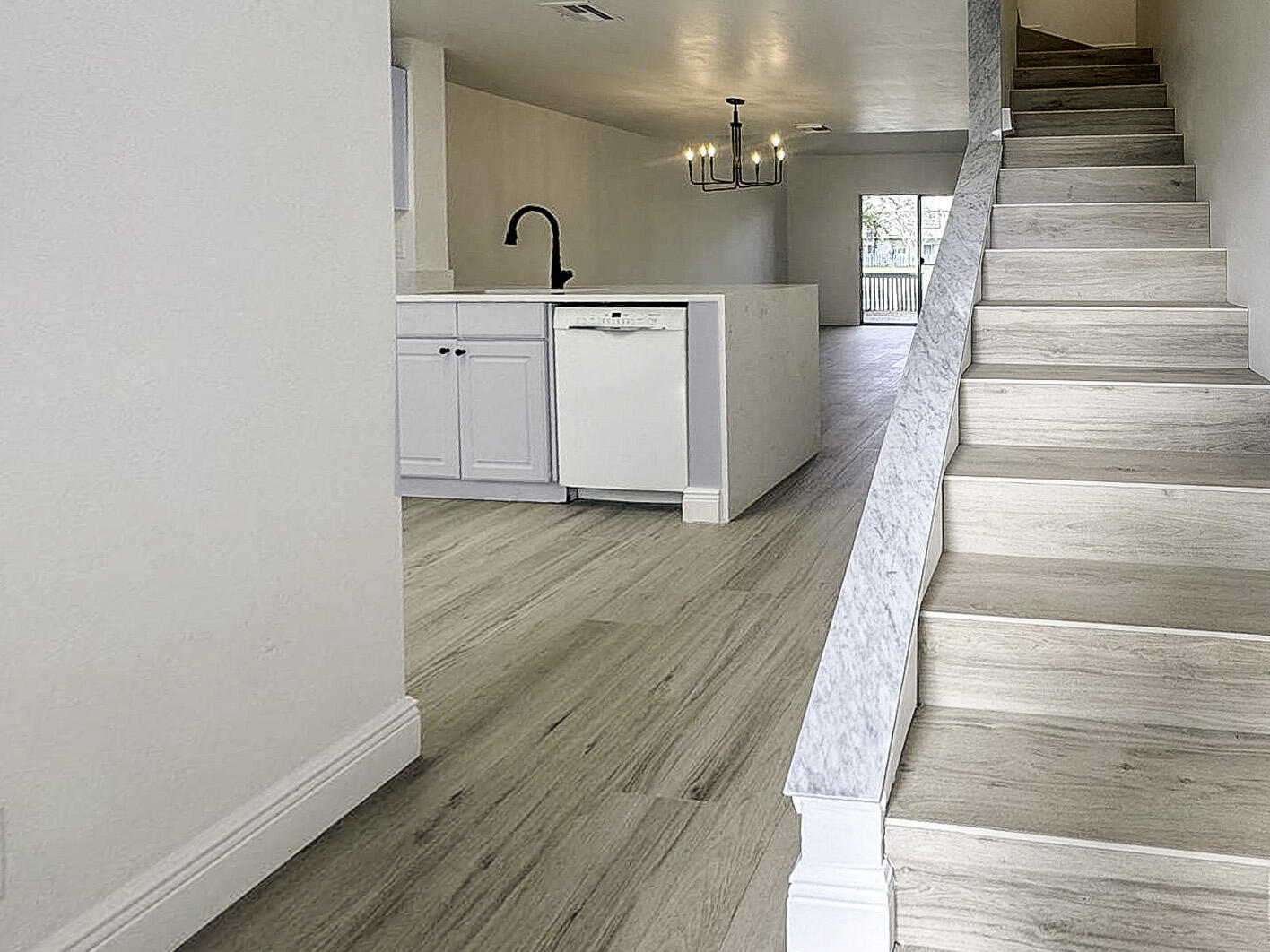 153 SW 3RD Street — Photo 5