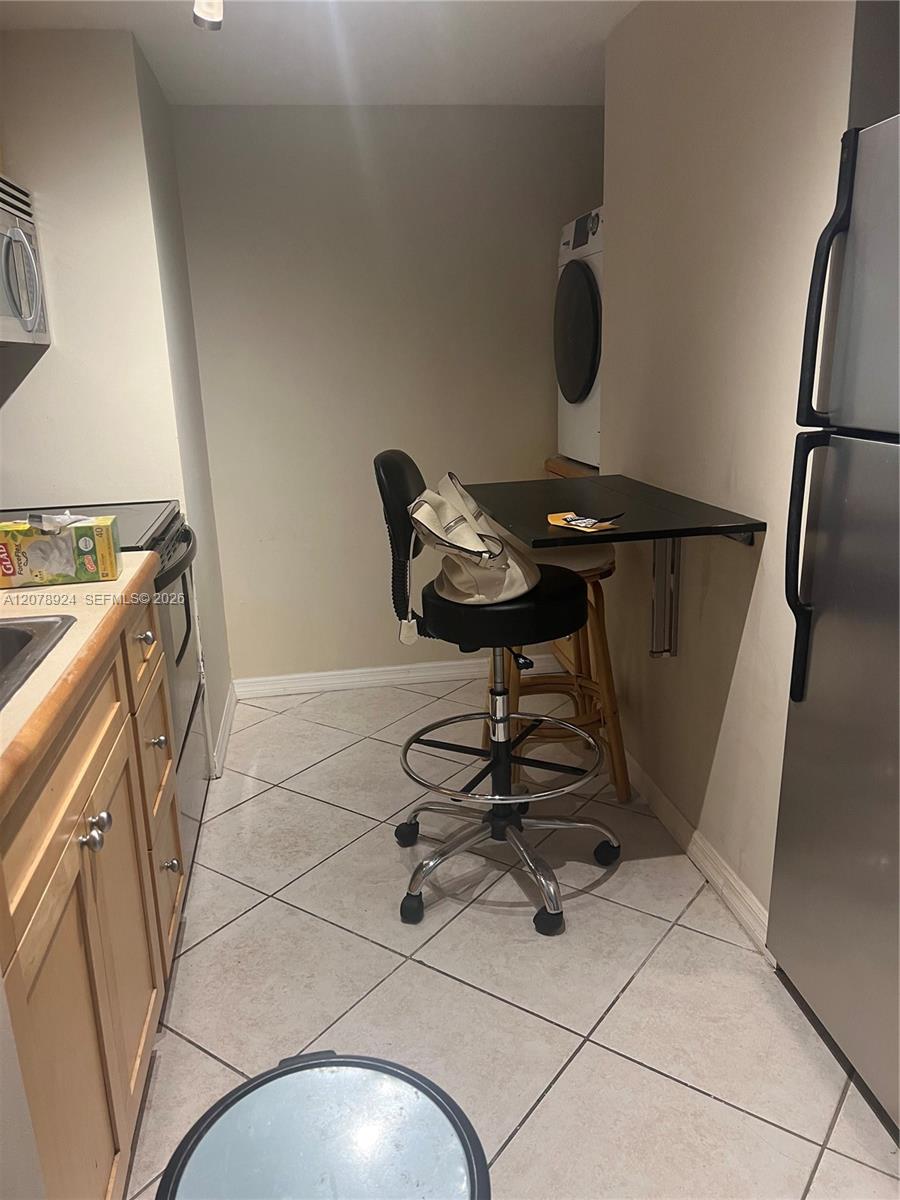 2630 SW 28th St # 26 — Photo 5