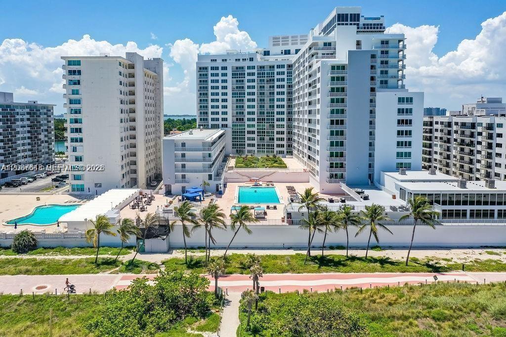 5401 Collins Ave # 919 — Photo 2