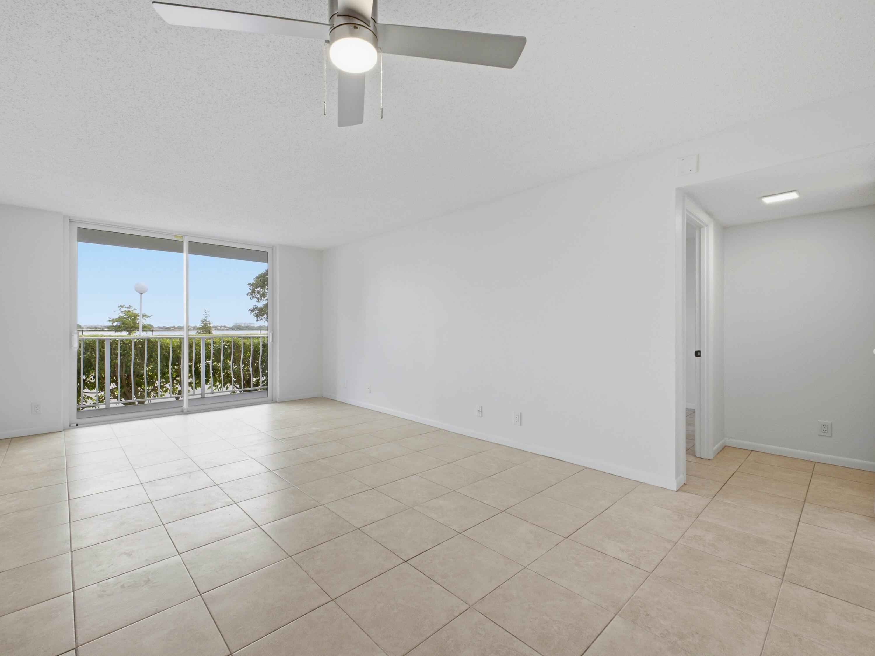 480 Executive Center Drive # 1C — Photo 5