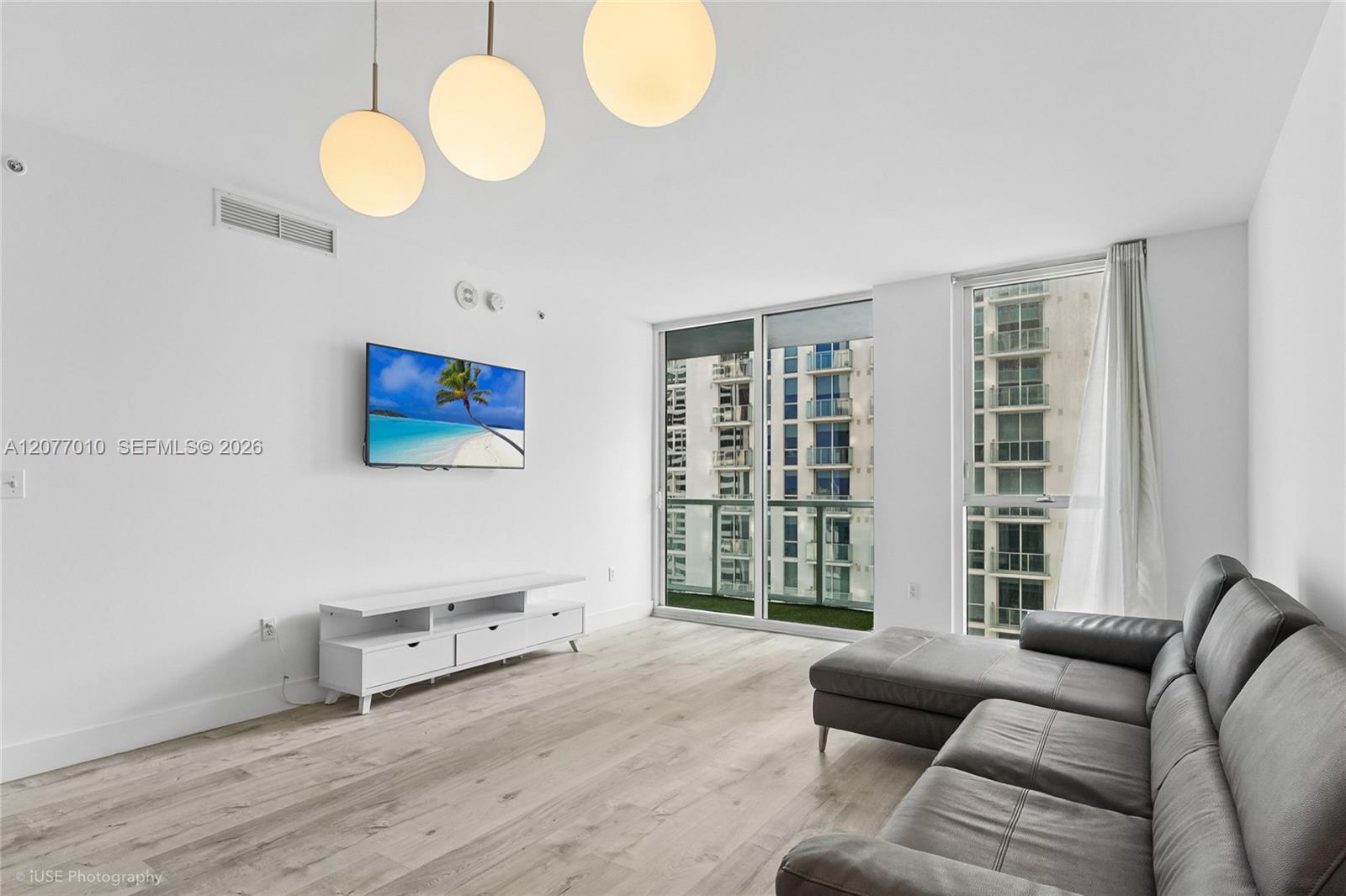 253 NE 2nd St # 2104 — Photo 4