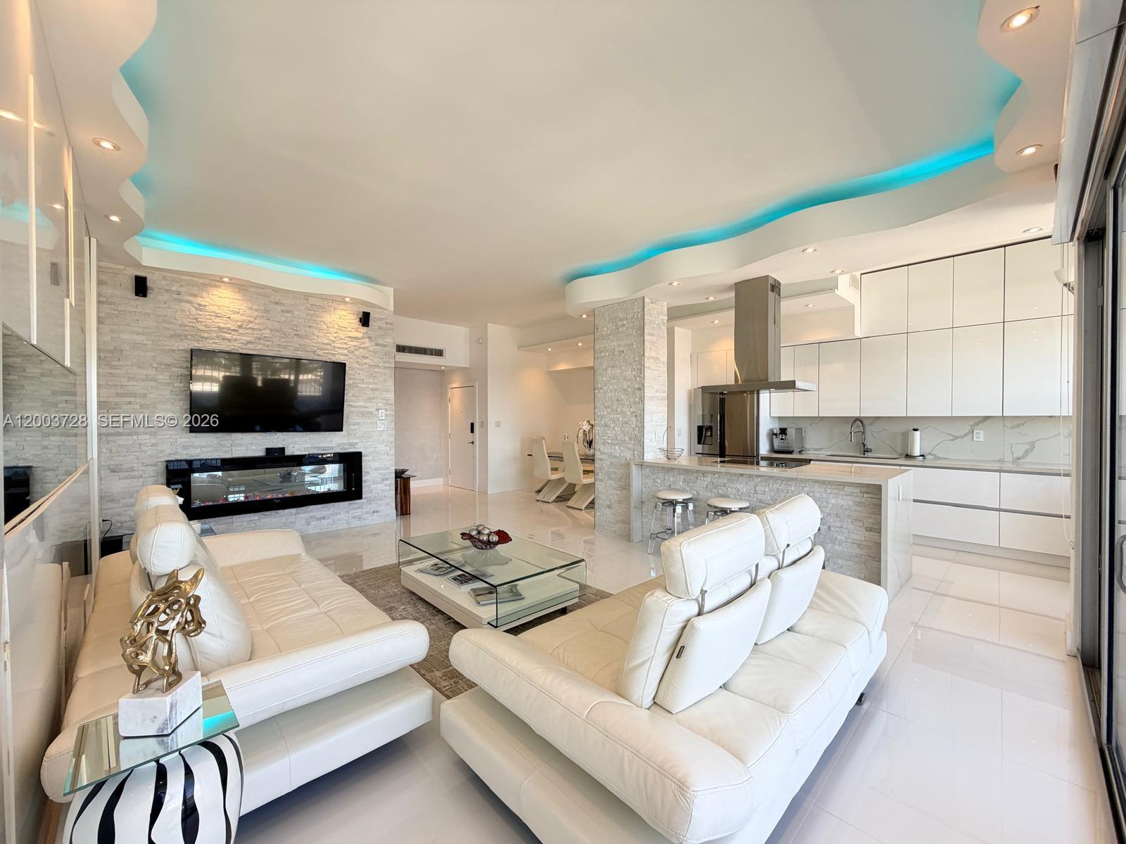 18041 BISCAYNE BLVD # PH01, Aventura FL 33160