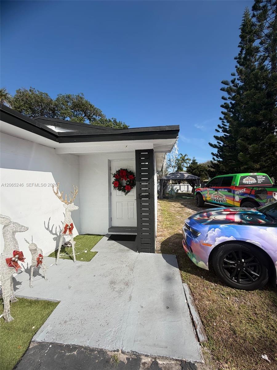 331 NW 39th Ave, Lauderhill FL 33311