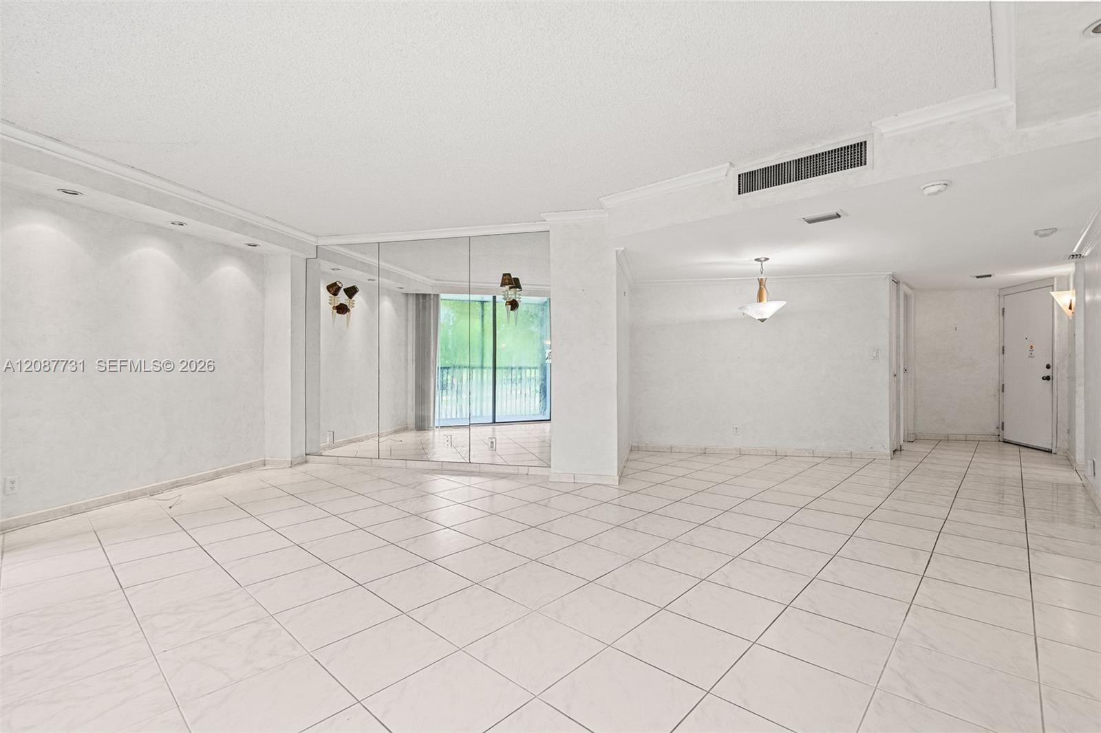 3301 N Country Club Dr # 208 — Photo 2