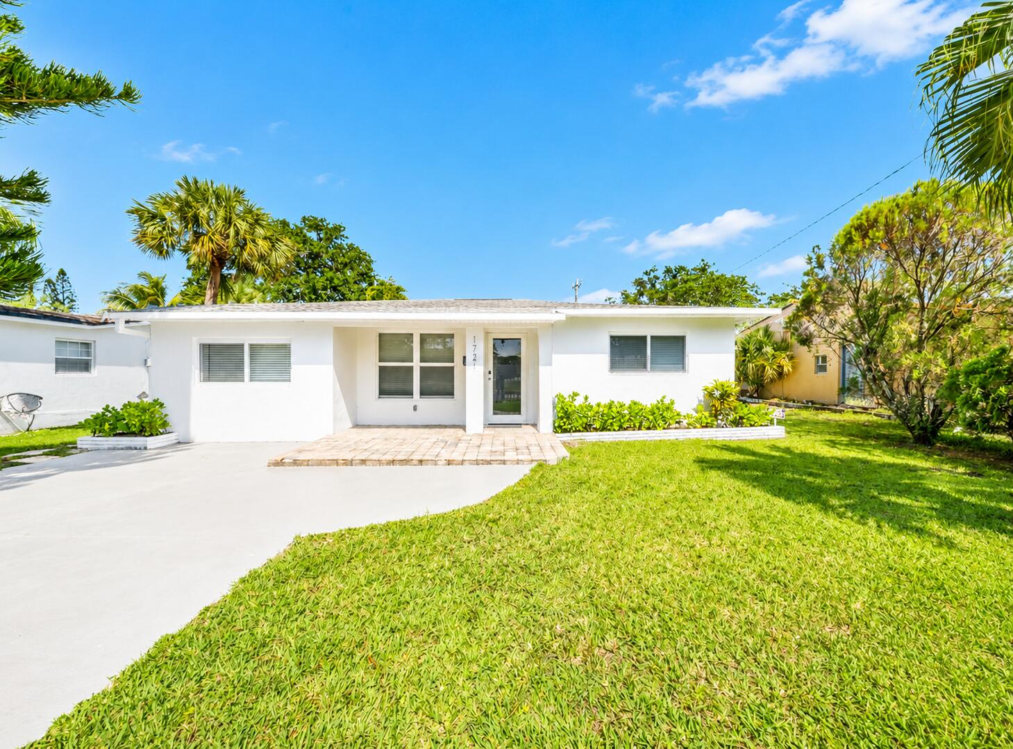 1721 N 16th Court, Hollywood FL 33020