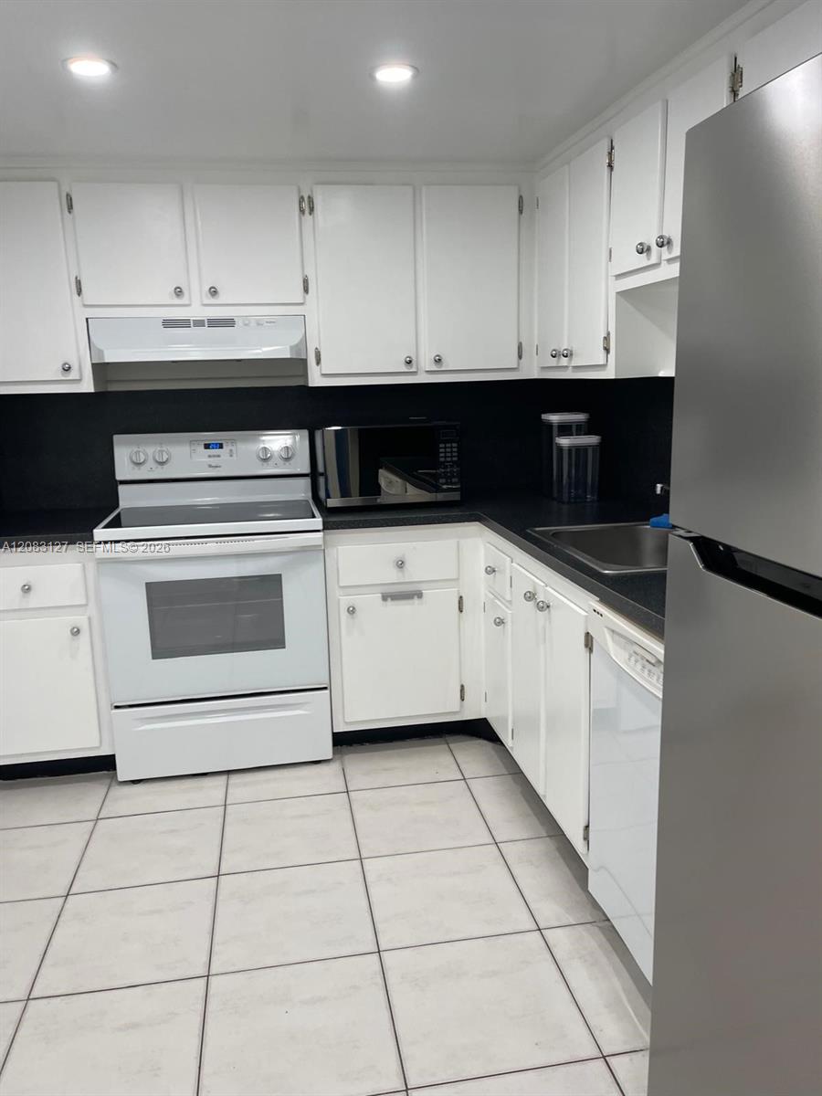 1200 NE Miami Gardens Dr # 803W, Miami FL 33179