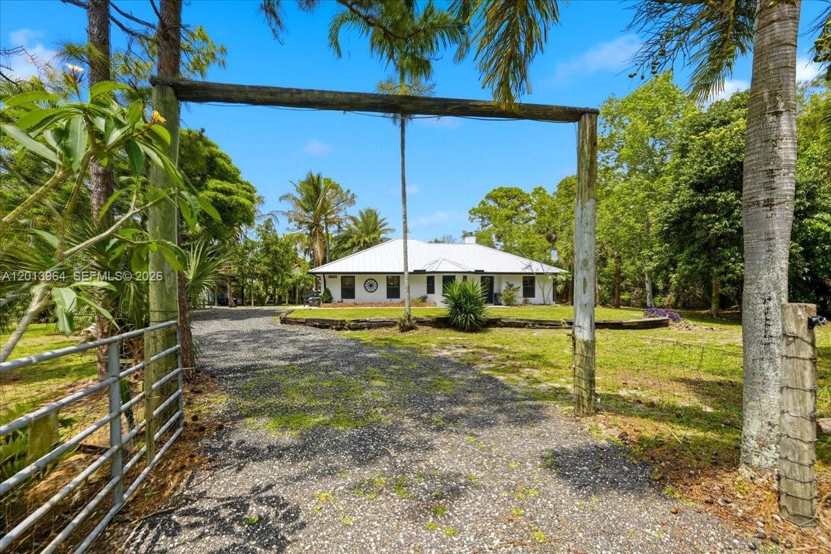 17857 82nd Rd N, Loxahatchee FL 33470