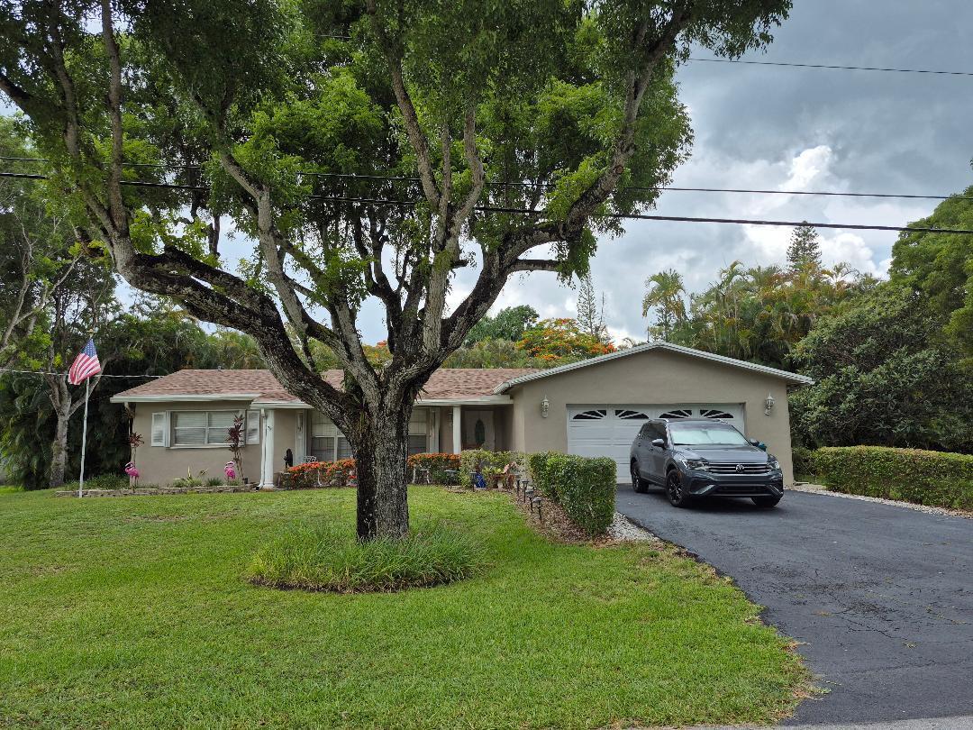 11500 SW 3rd Street, Plantation FL 33325