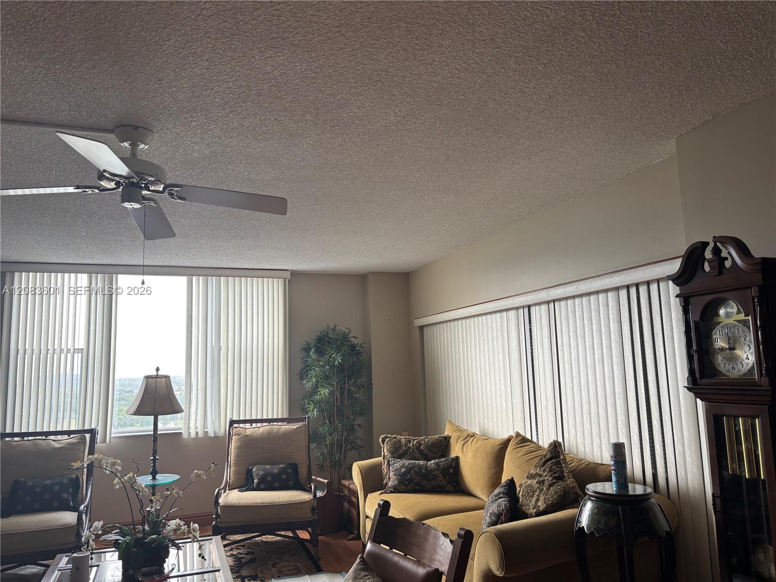 3800 Hillcrest Dr # 1011 — Photo 3