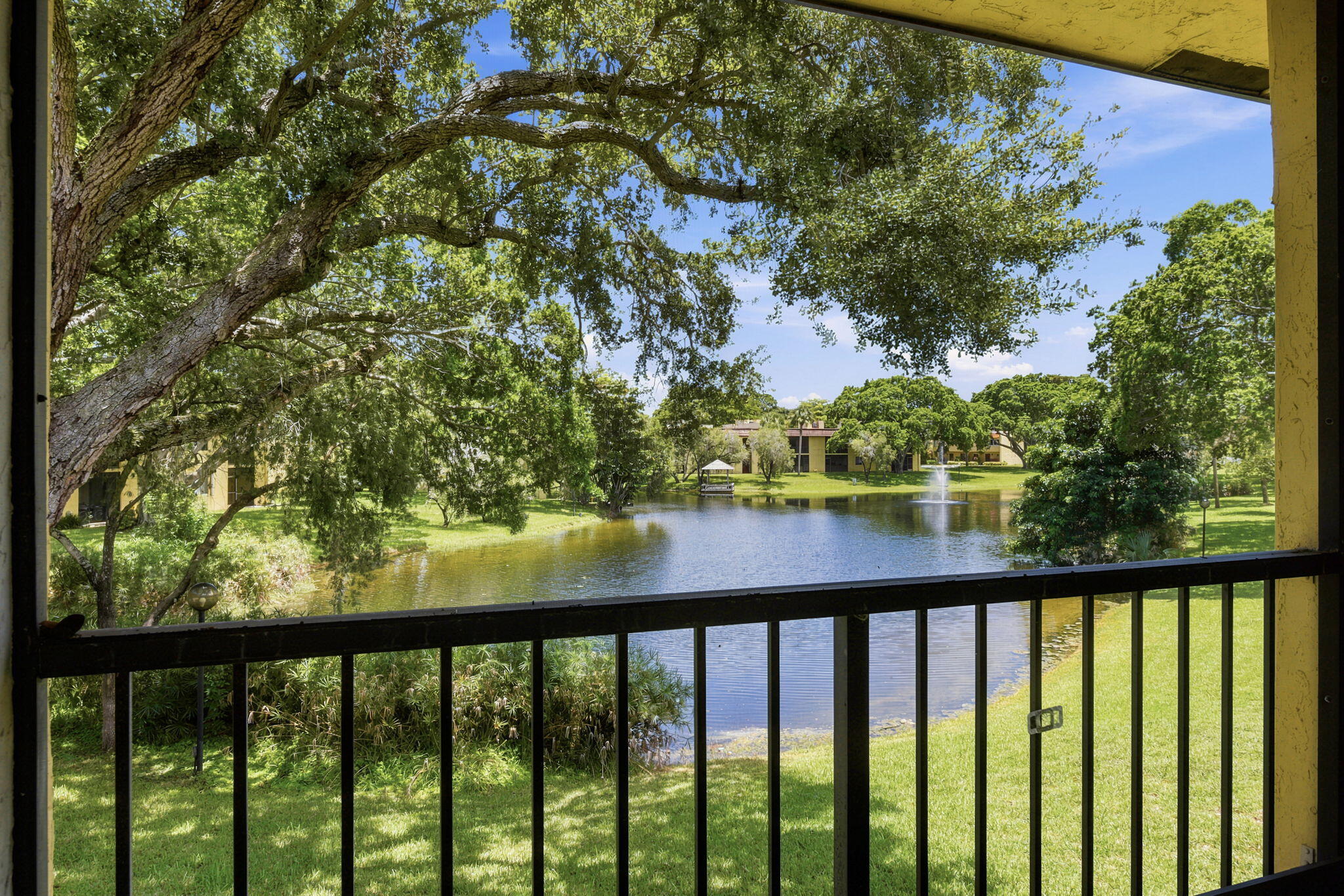 824 SW 9th Street Circle # 201, Boca Raton FL 33486