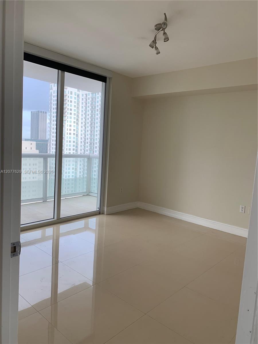 50 Biscayne Blvd # 2507 — Photo 2