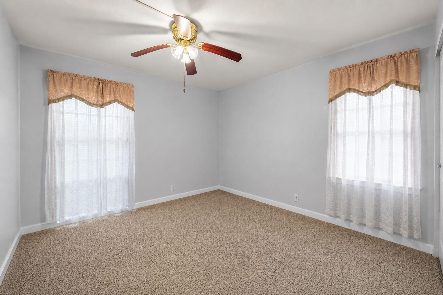 6807 NW 80TH Court — Photo 5