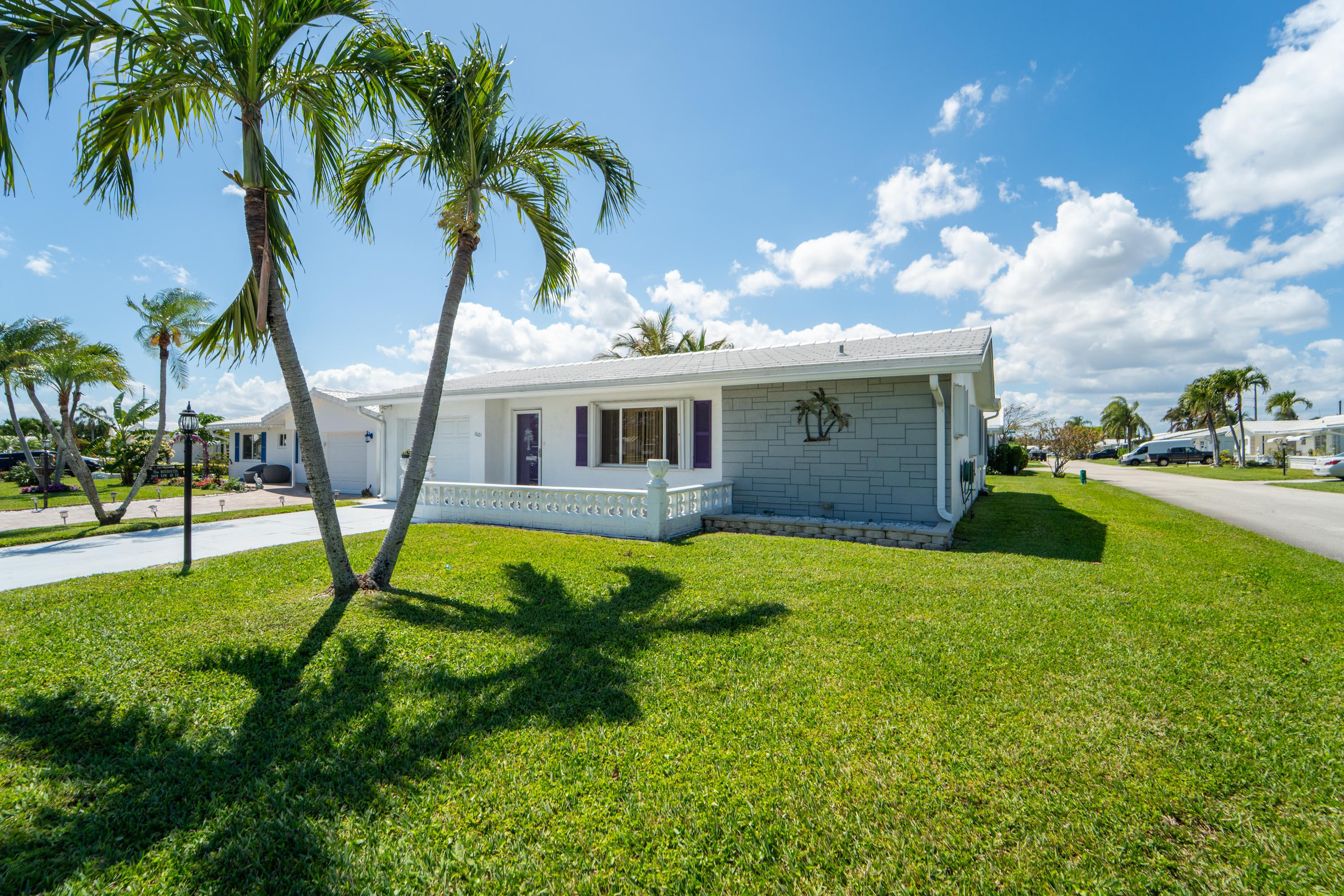 1601 SW 18th Street SW, Boynton Beach FL 33426