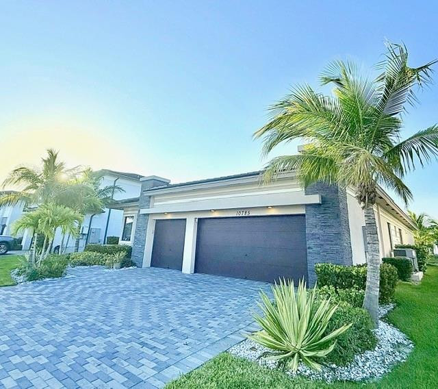 10785 Coral Street — Photo 2