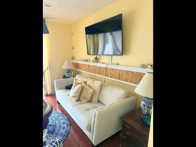 13164 NW 9TH Court — Photo 2