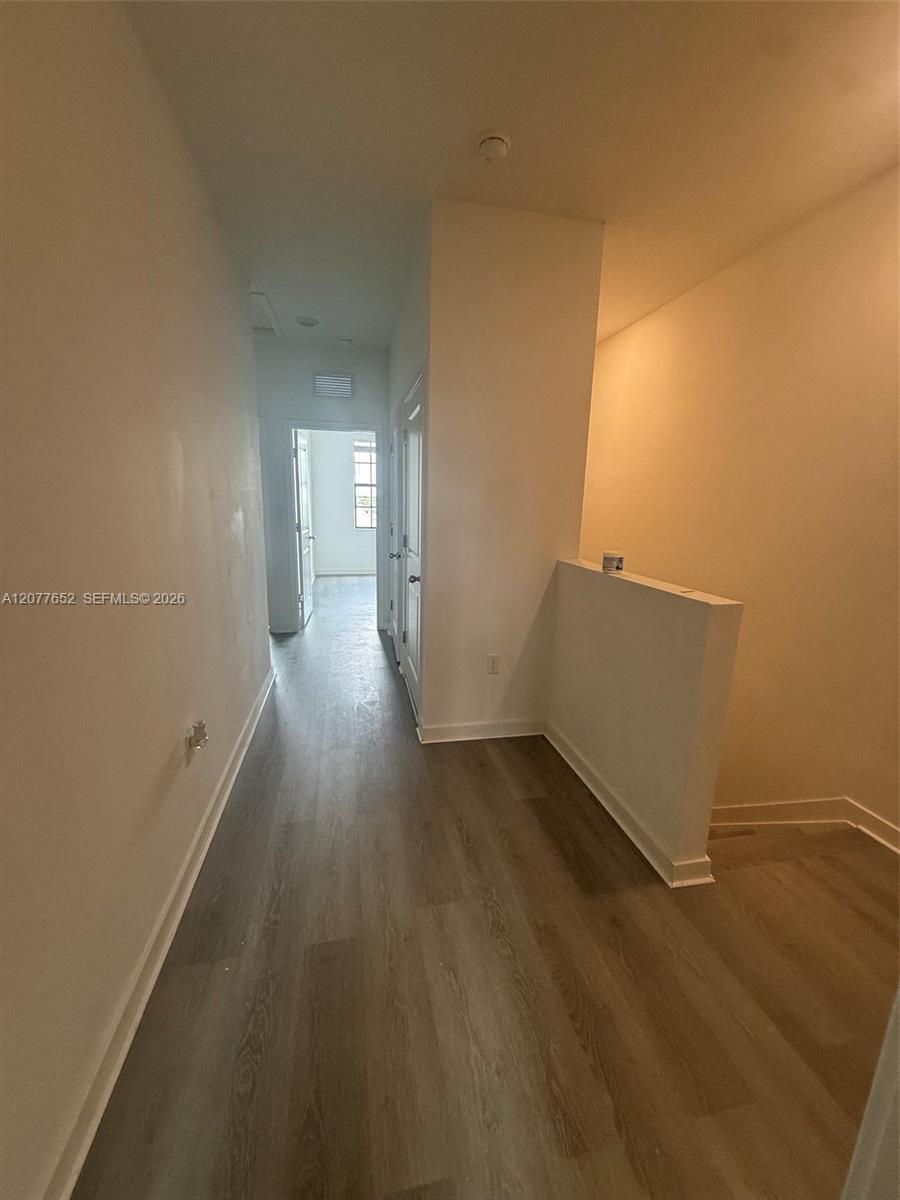 813 SW 11th Ter # 0 — Photo 5