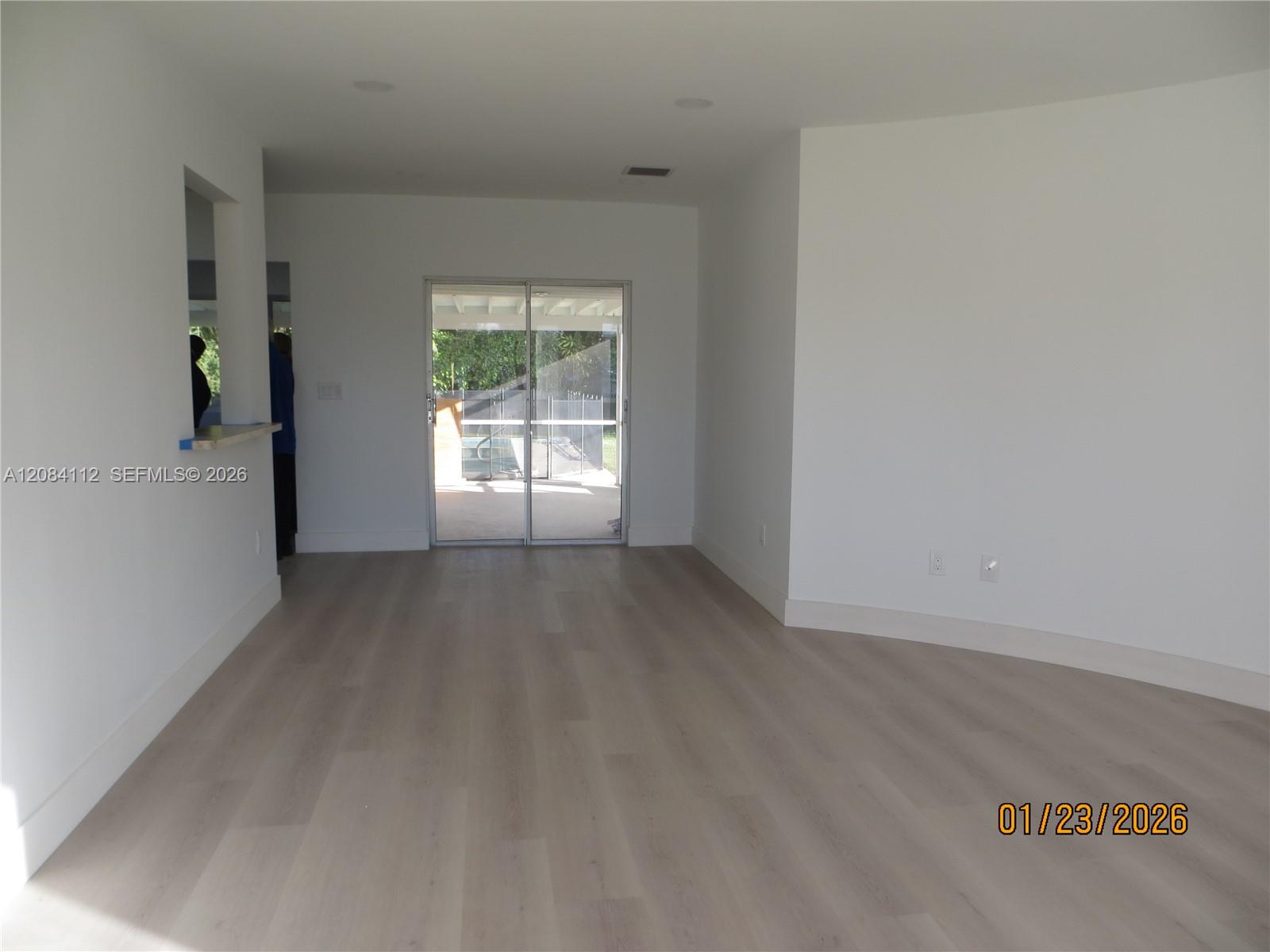 7435 SW 22nd St — Photo 4