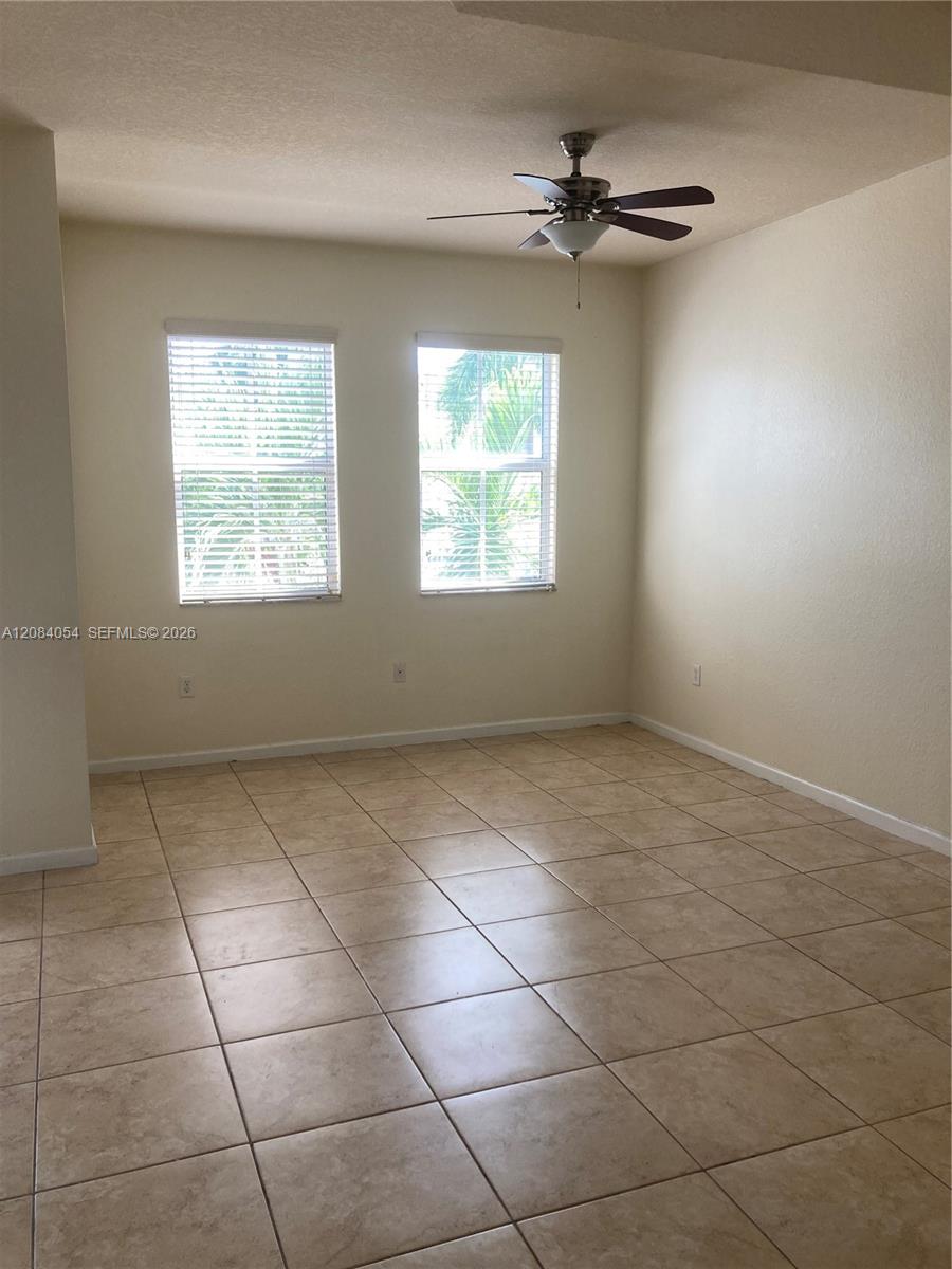 11503 NW 89th St # 215 — Photo 3