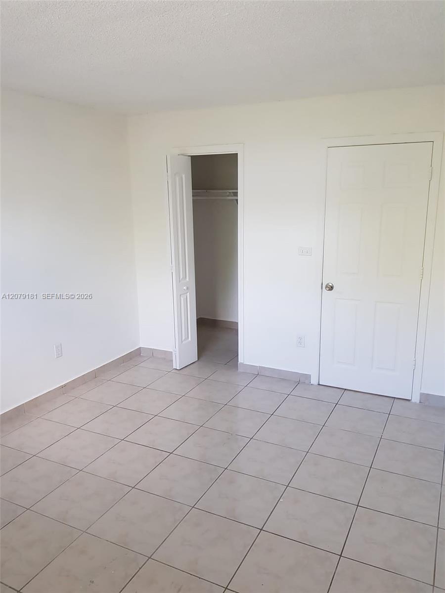 606 W 81st St # 314 — Photo 4